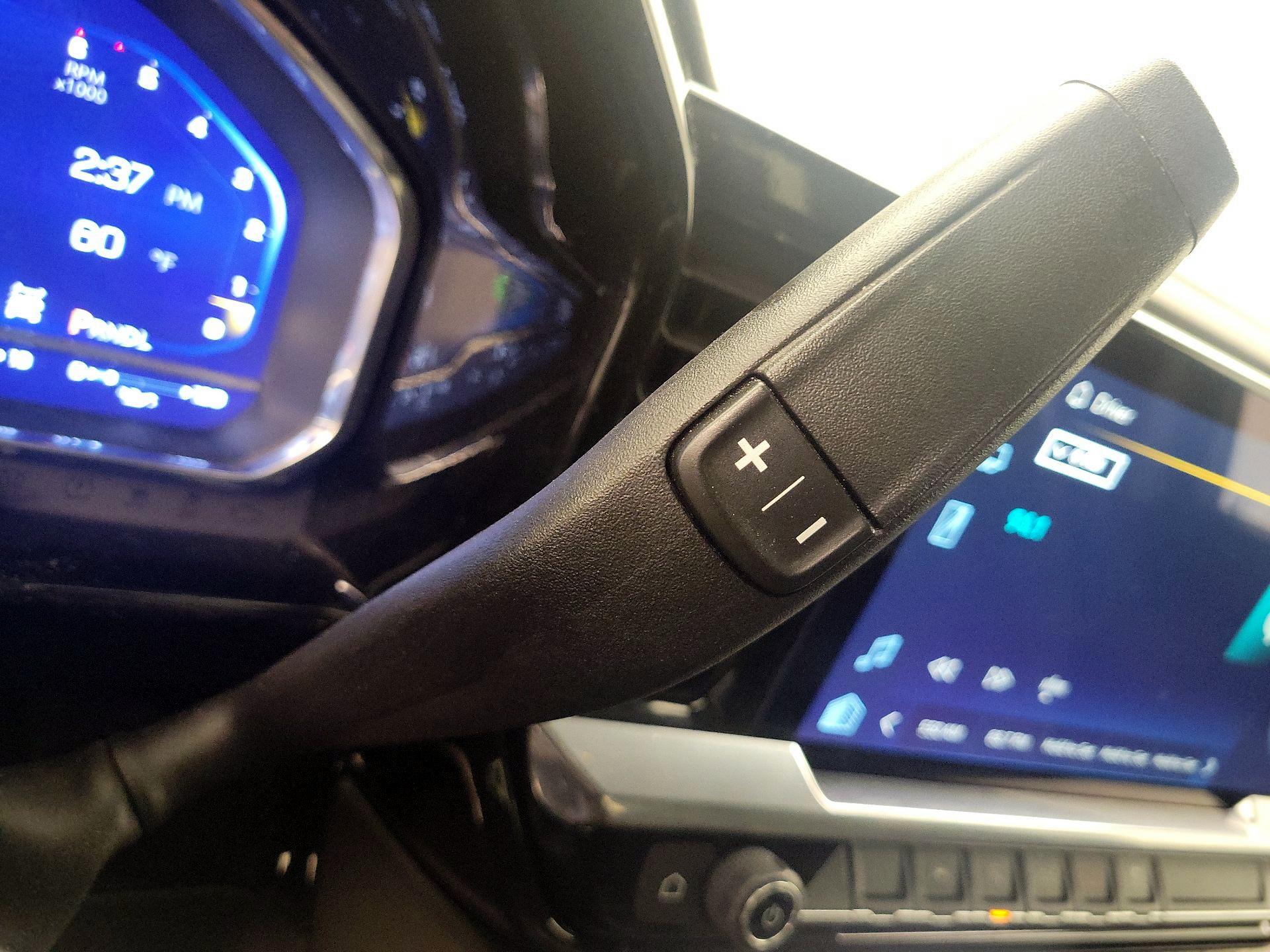 Thumbnail: 2022 Chevrolet Silverado 1500 - 17