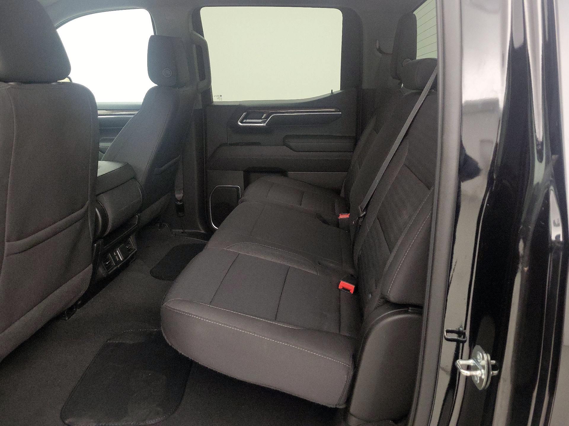 Thumbnail: 2022 Chevrolet Silverado 1500 - 19