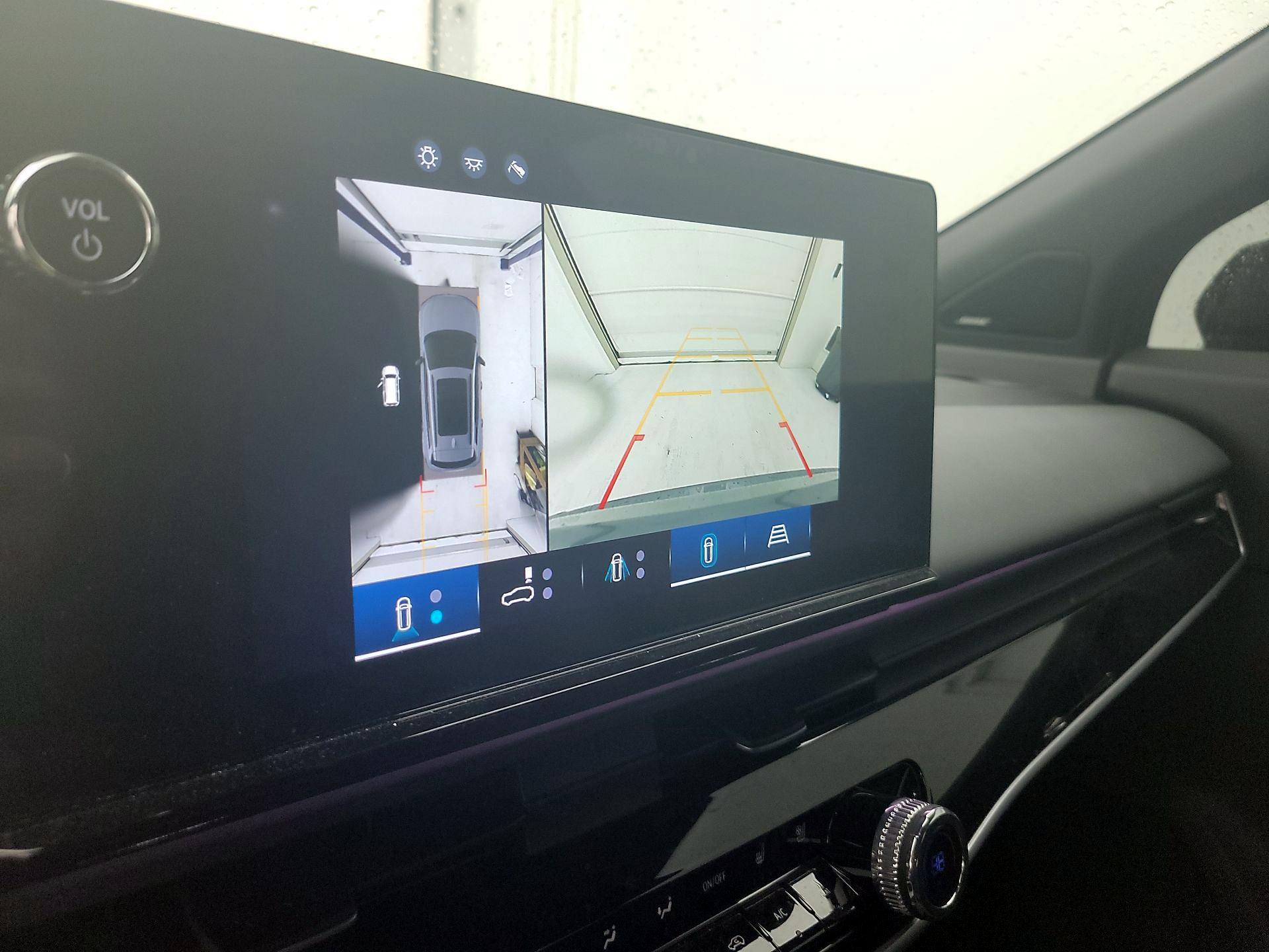 Thumbnail: 2024 Honda Prologue - 15