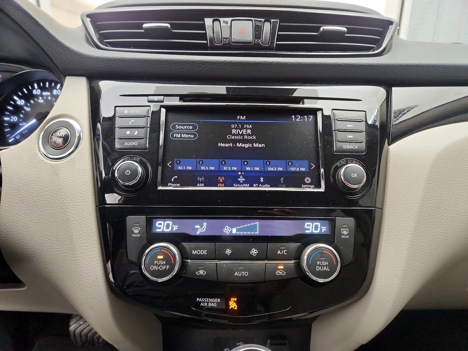 Thumbnail: 2021 Nissan Rogue Sport - 15