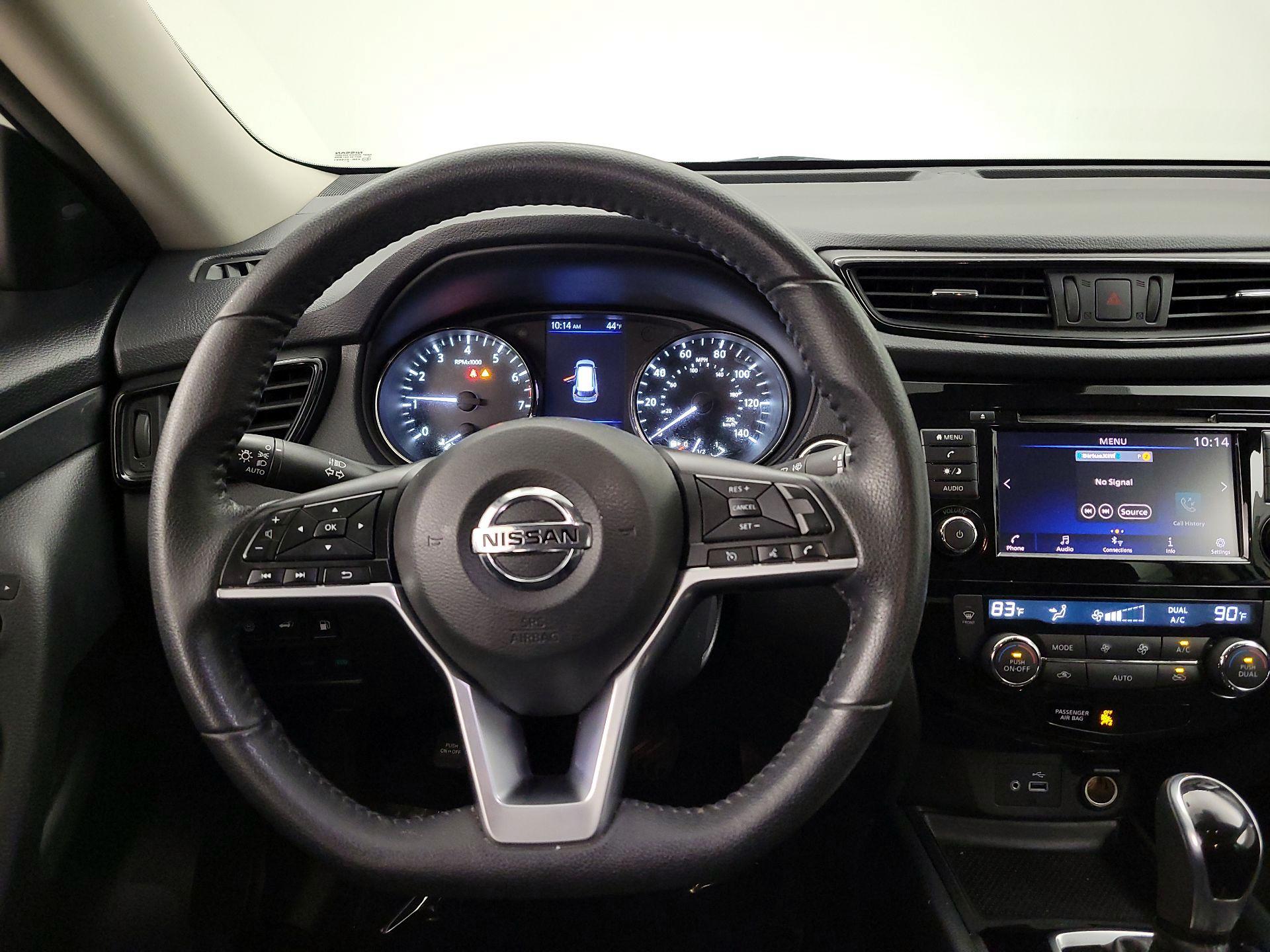 Thumbnail: 2020 Nissan Rogue - 10