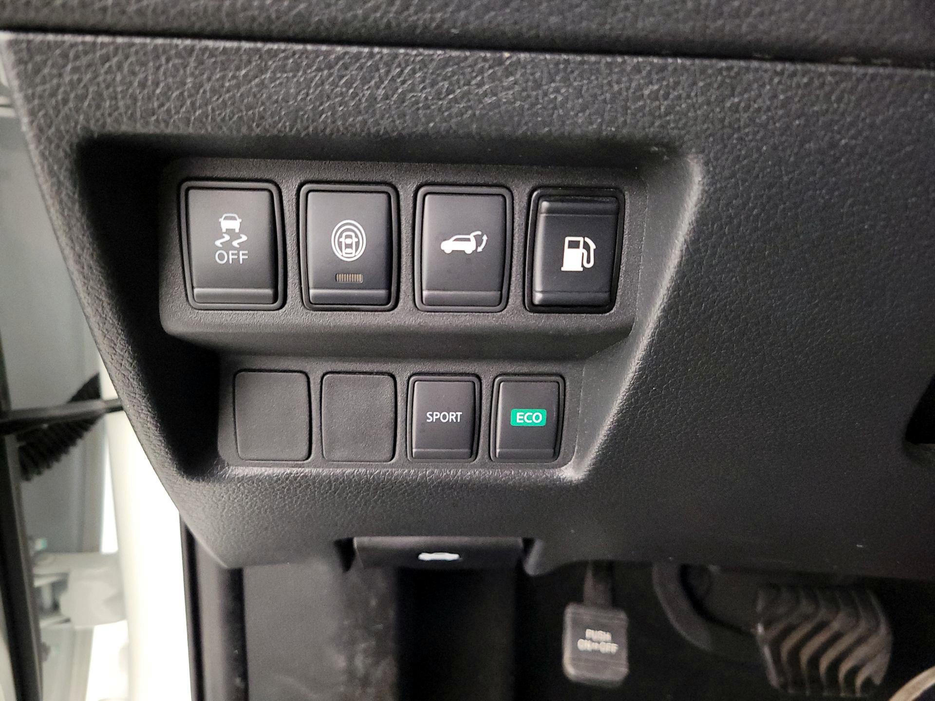 Thumbnail: 2020 Nissan Rogue - 13