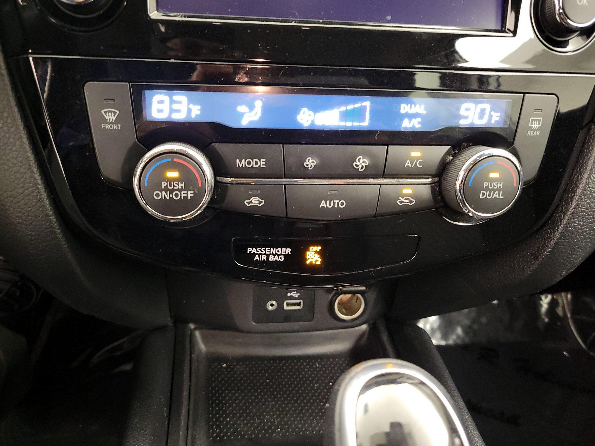 Thumbnail: 2020 Nissan Rogue - 16