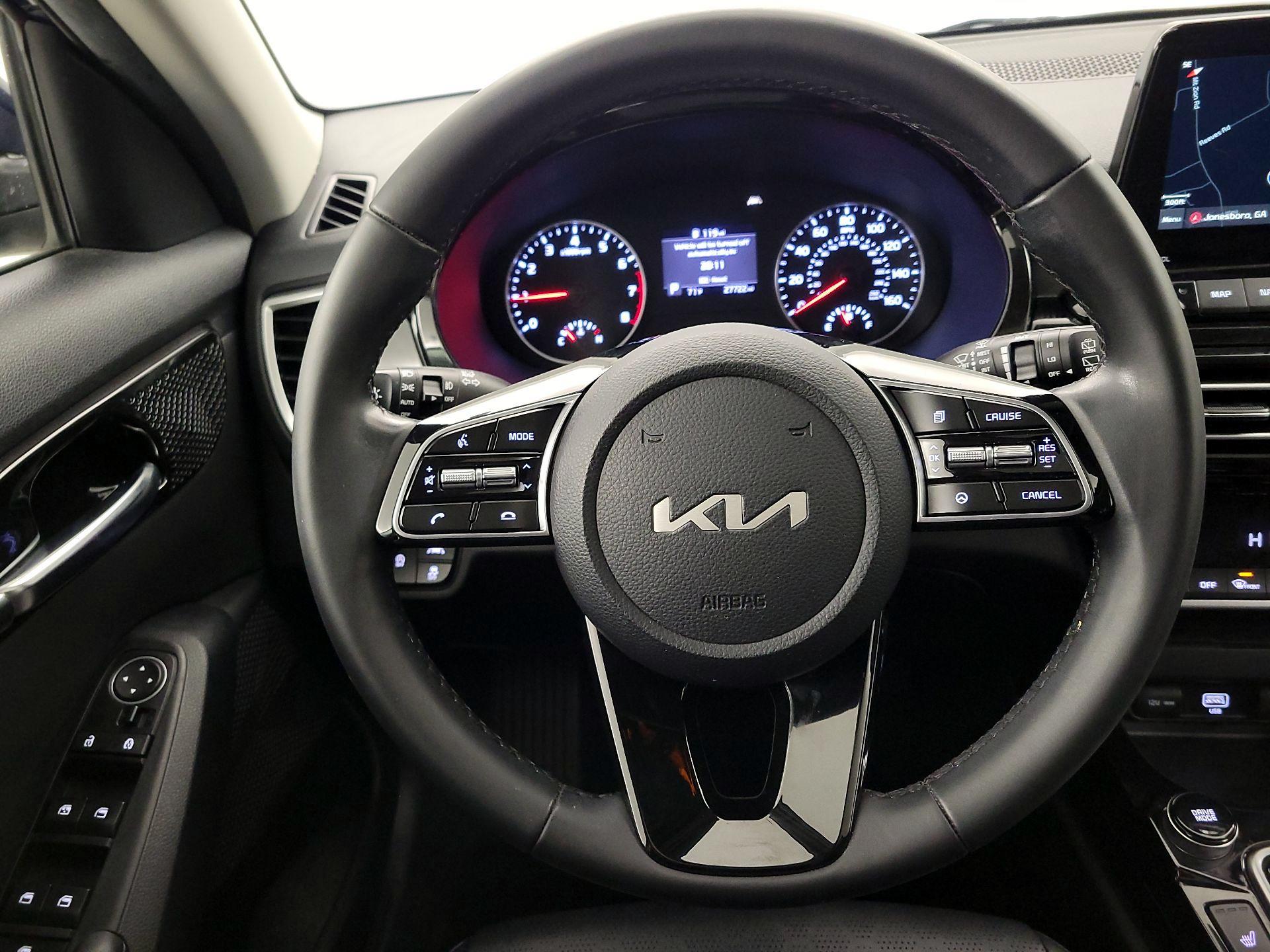 Thumbnail: 2022 Kia Seltos - 10