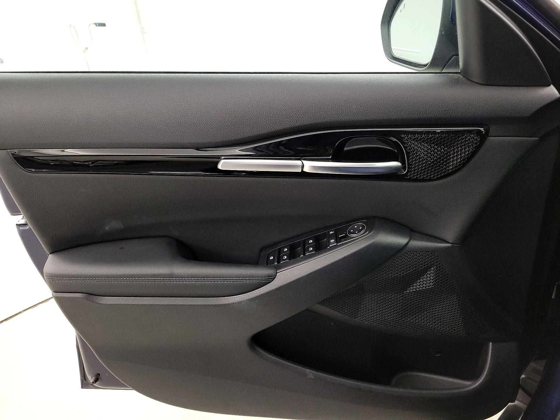 Thumbnail: 2022 Kia Seltos - 12