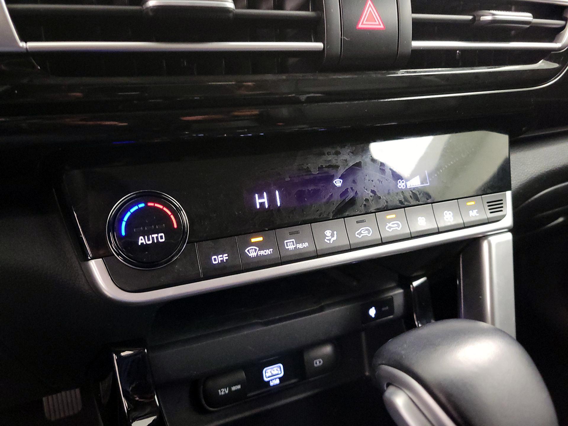 Thumbnail: 2022 Kia Seltos - 17