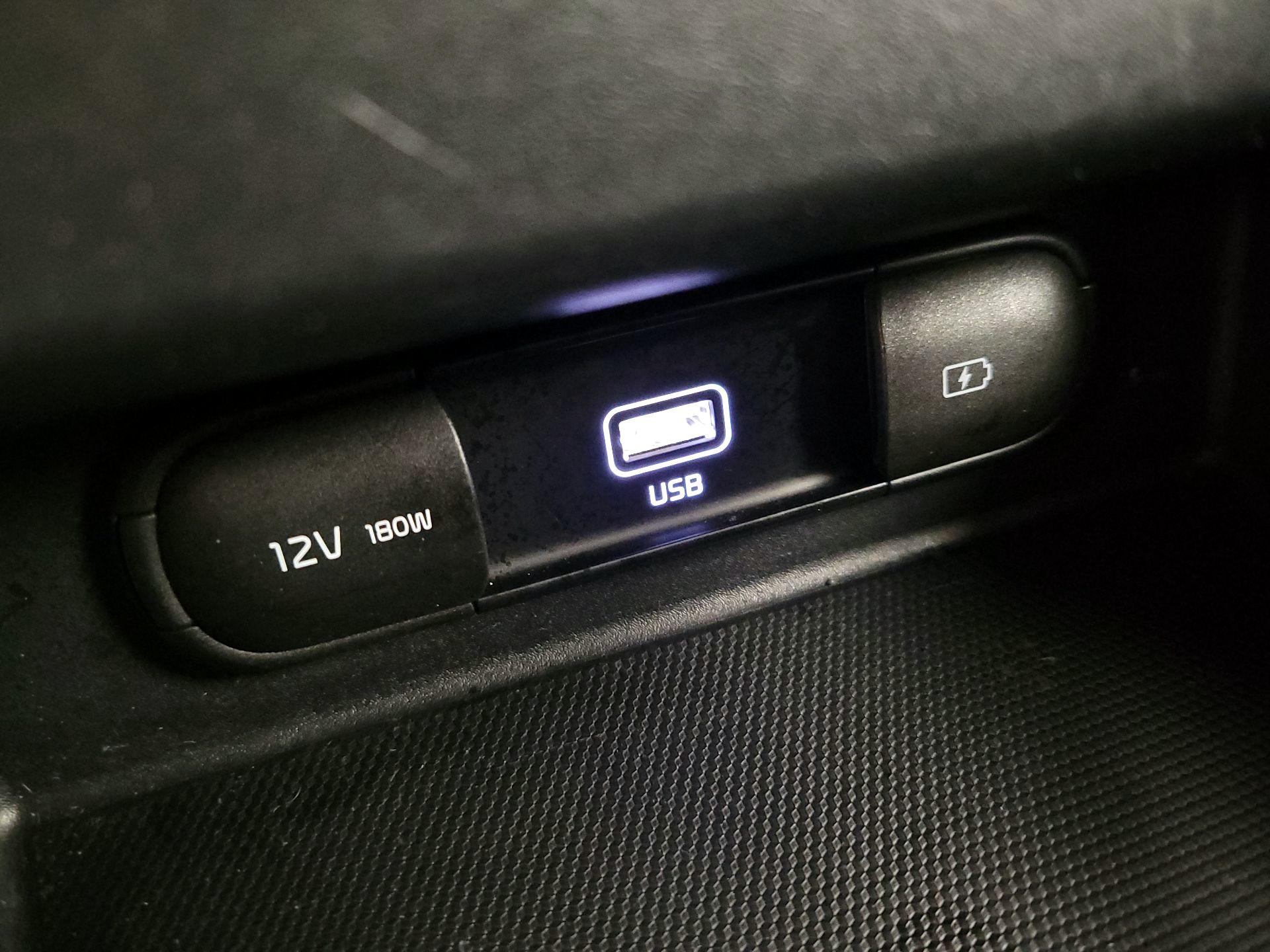 Thumbnail: 2022 Kia Seltos - 19