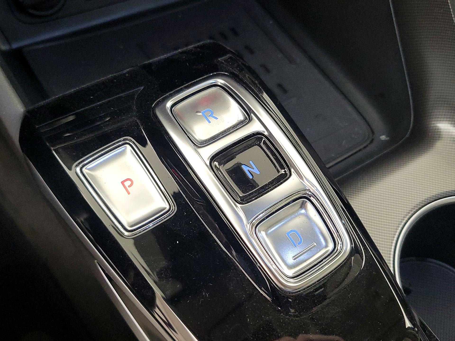 Thumbnail: 2023 Hyundai Sonata - 18