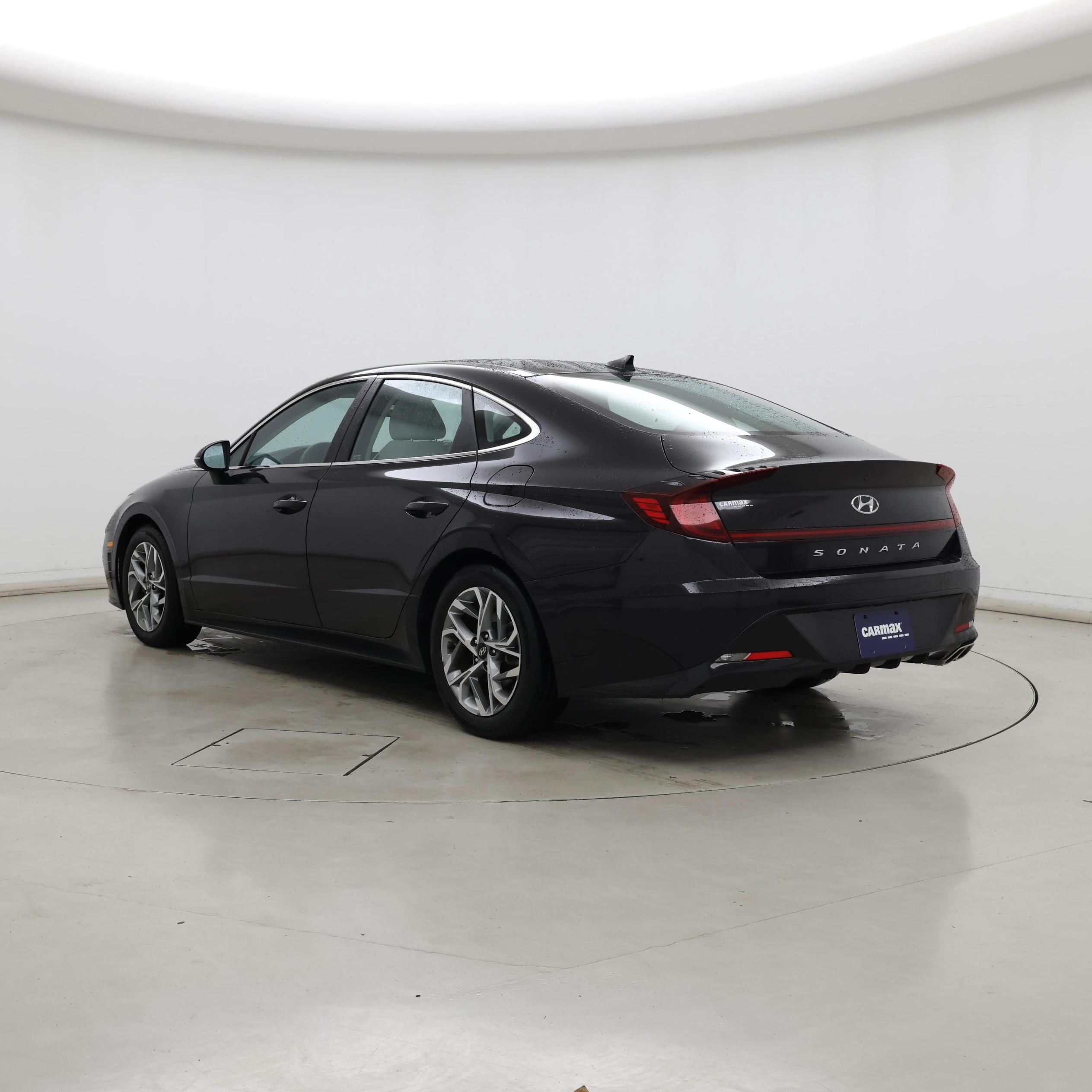 Thumbnail: 2023 Hyundai Sonata - 2