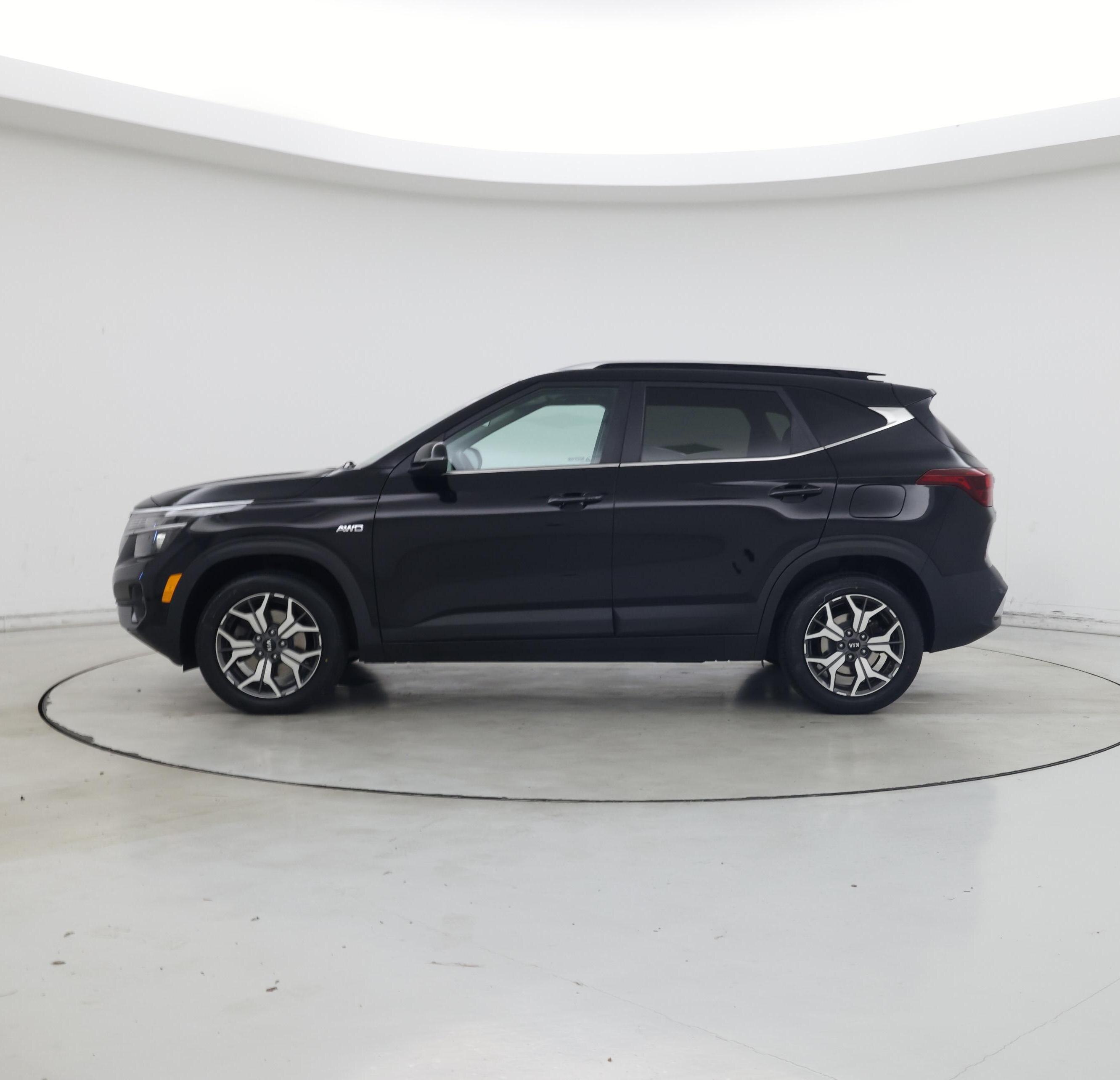 Thumbnail: 2021 Kia Seltos - 3