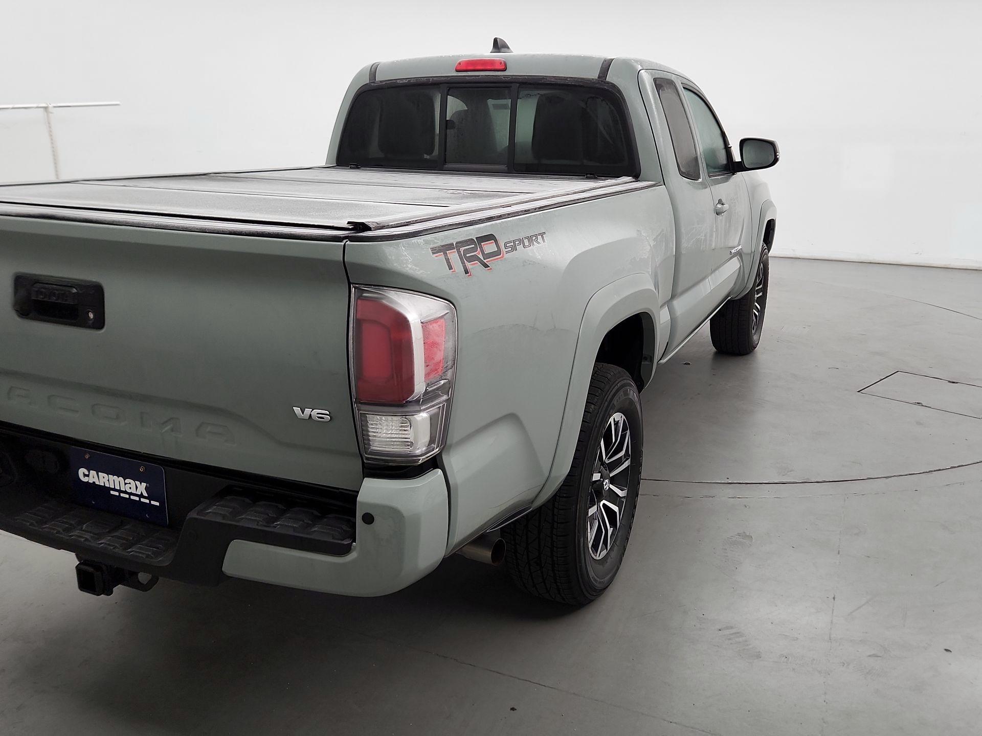 Thumbnail: 2022 Toyota Tacoma - 5