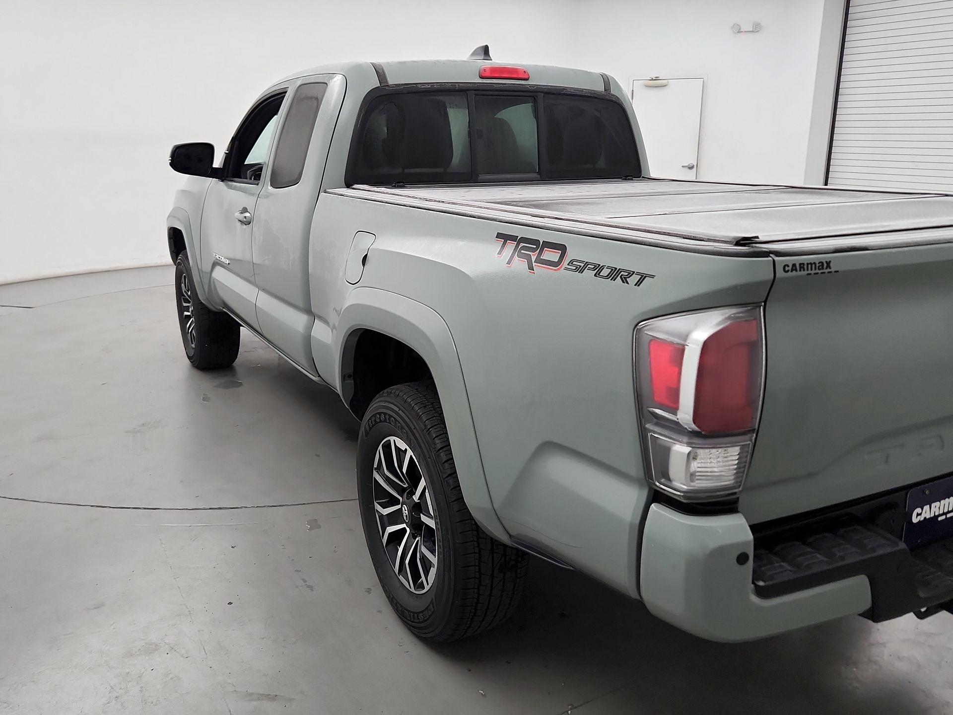 Thumbnail: 2022 Toyota Tacoma - 7