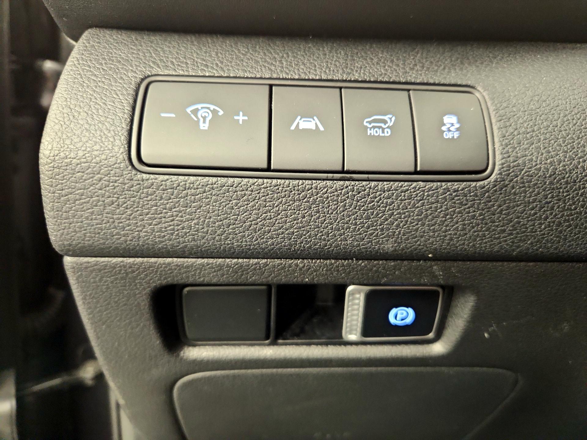 Thumbnail: 2023 Hyundai Santa Fe - 13