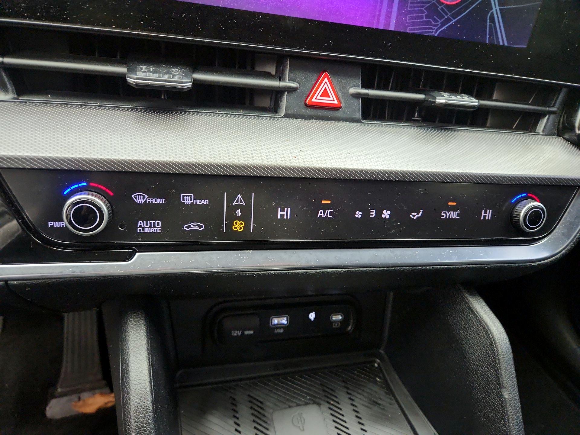 Thumbnail: 2023 Kia Sportage - 17