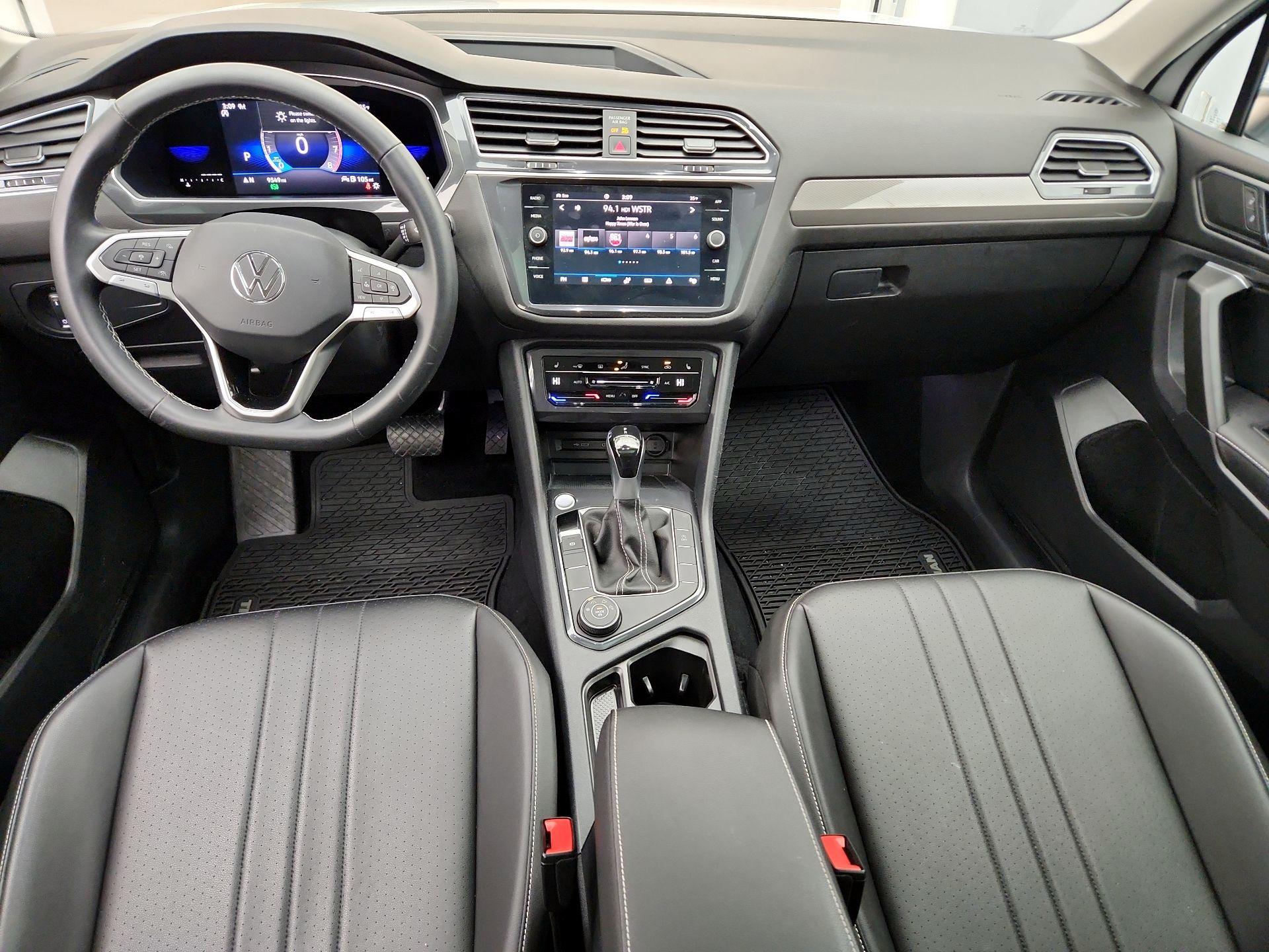 Thumbnail: 2022 Volkswagen Tiguan - 9
