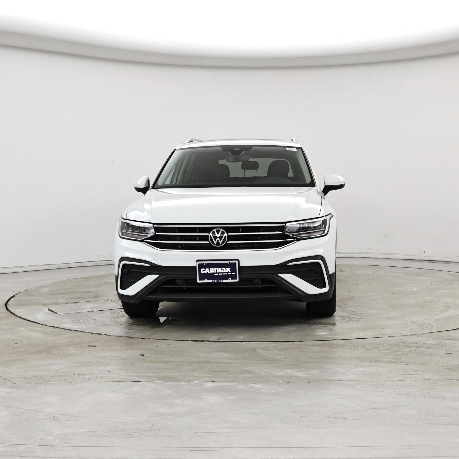 Thumbnail: 2022 Volkswagen Tiguan - 5