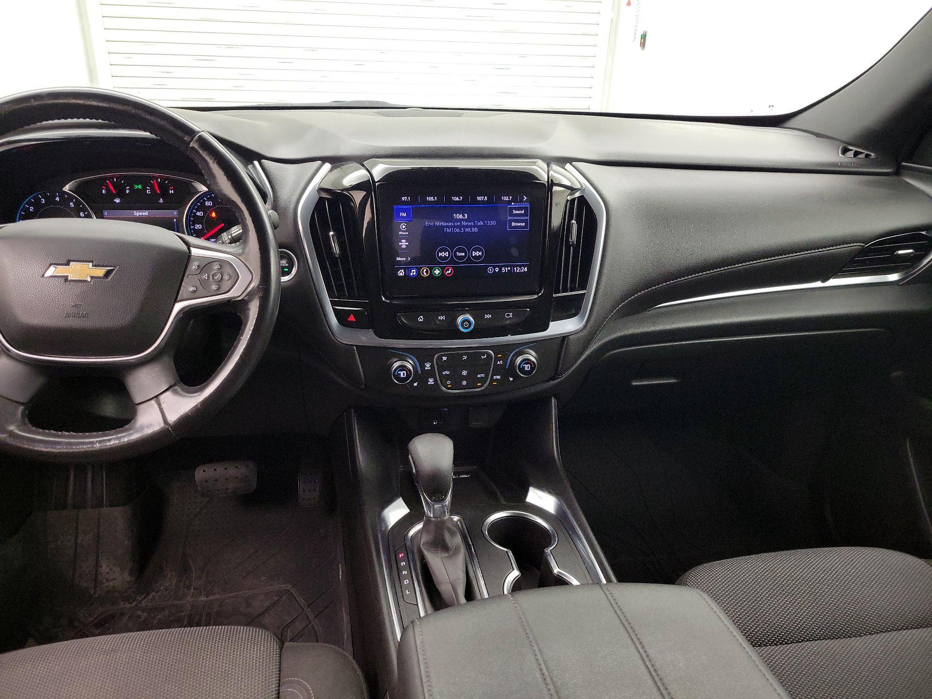 Thumbnail: 2022 Chevrolet Traverse - 9