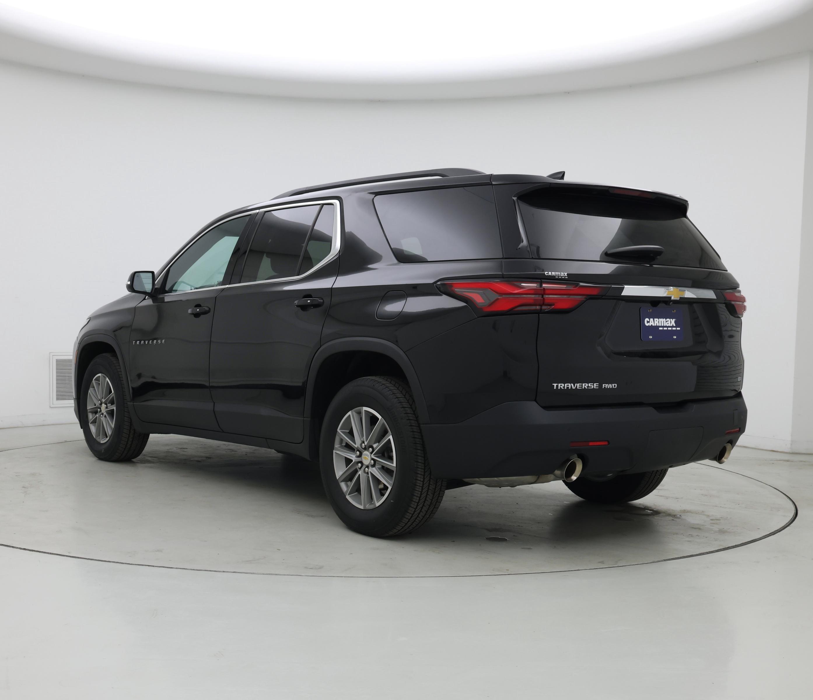 Thumbnail: 2022 Chevrolet Traverse - 2