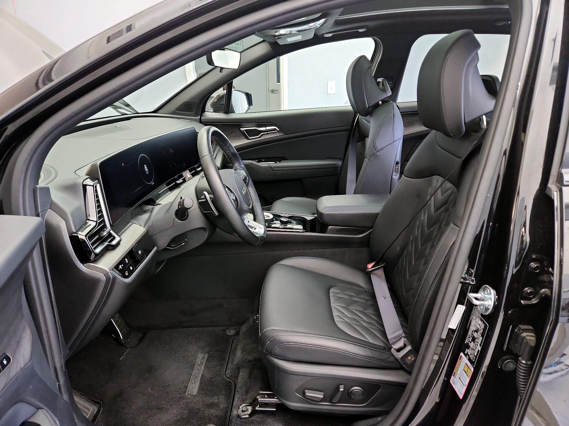 Thumbnail: 2023 Kia Sportage - 11