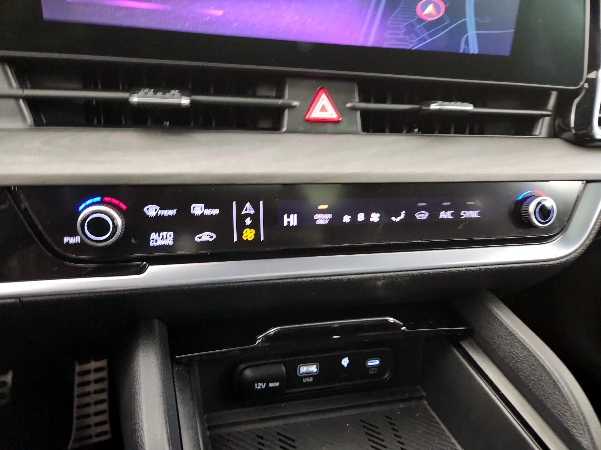 Thumbnail: 2023 Kia Sportage - 17