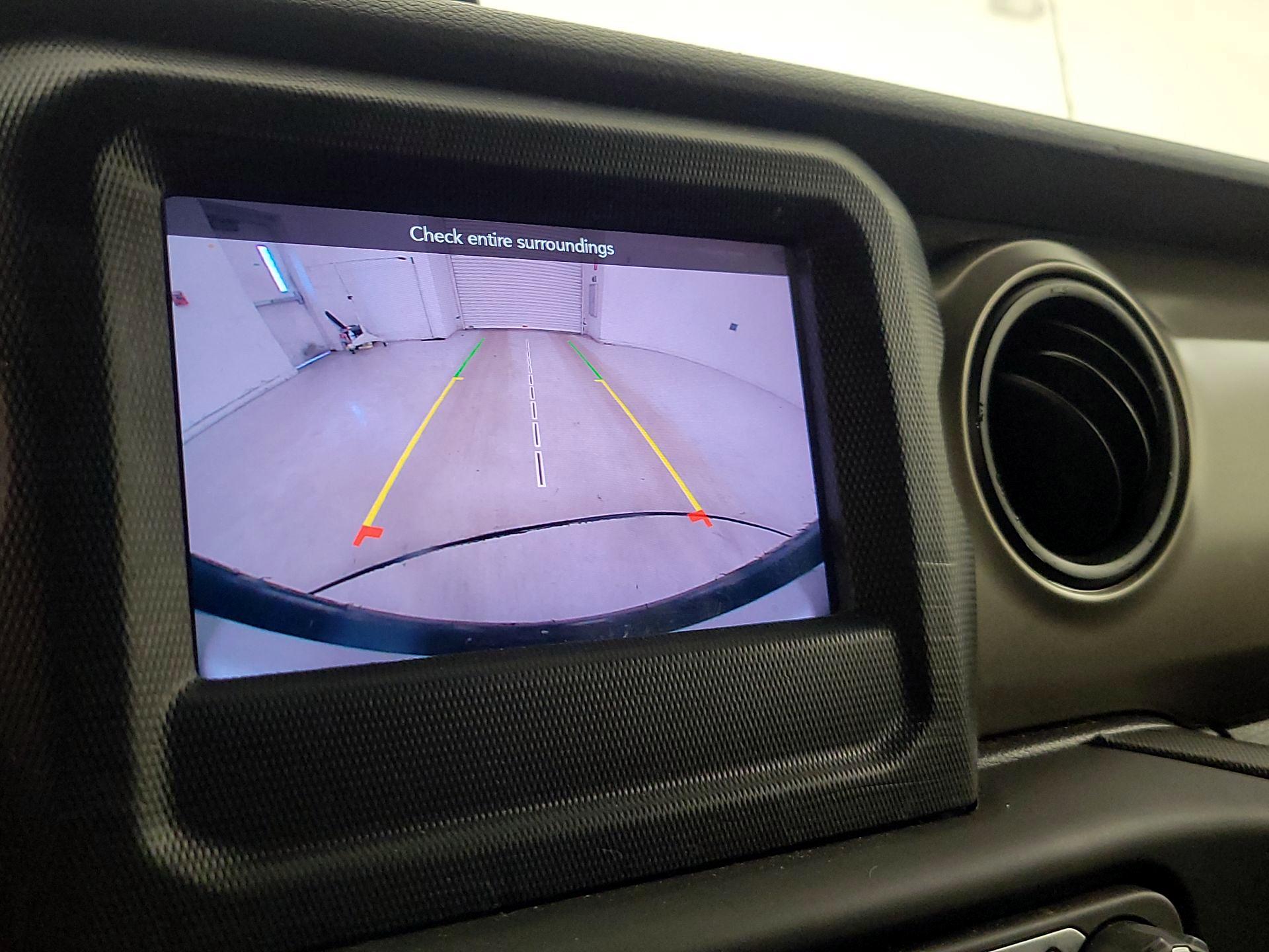 Thumbnail: 2020 Jeep Wrangler - 14