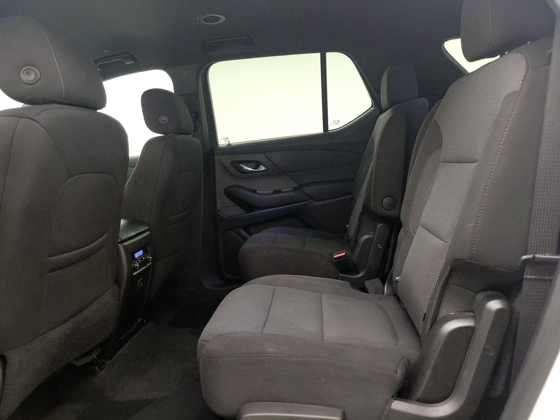 Thumbnail: 2023 Chevrolet Traverse - 19