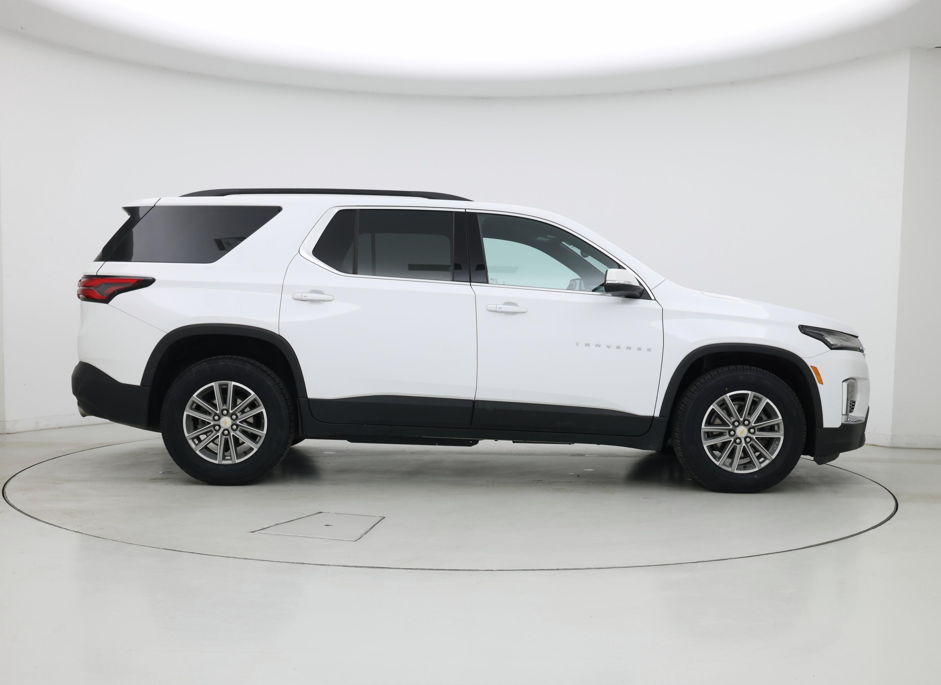 Thumbnail: 2023 Chevrolet Traverse - 7