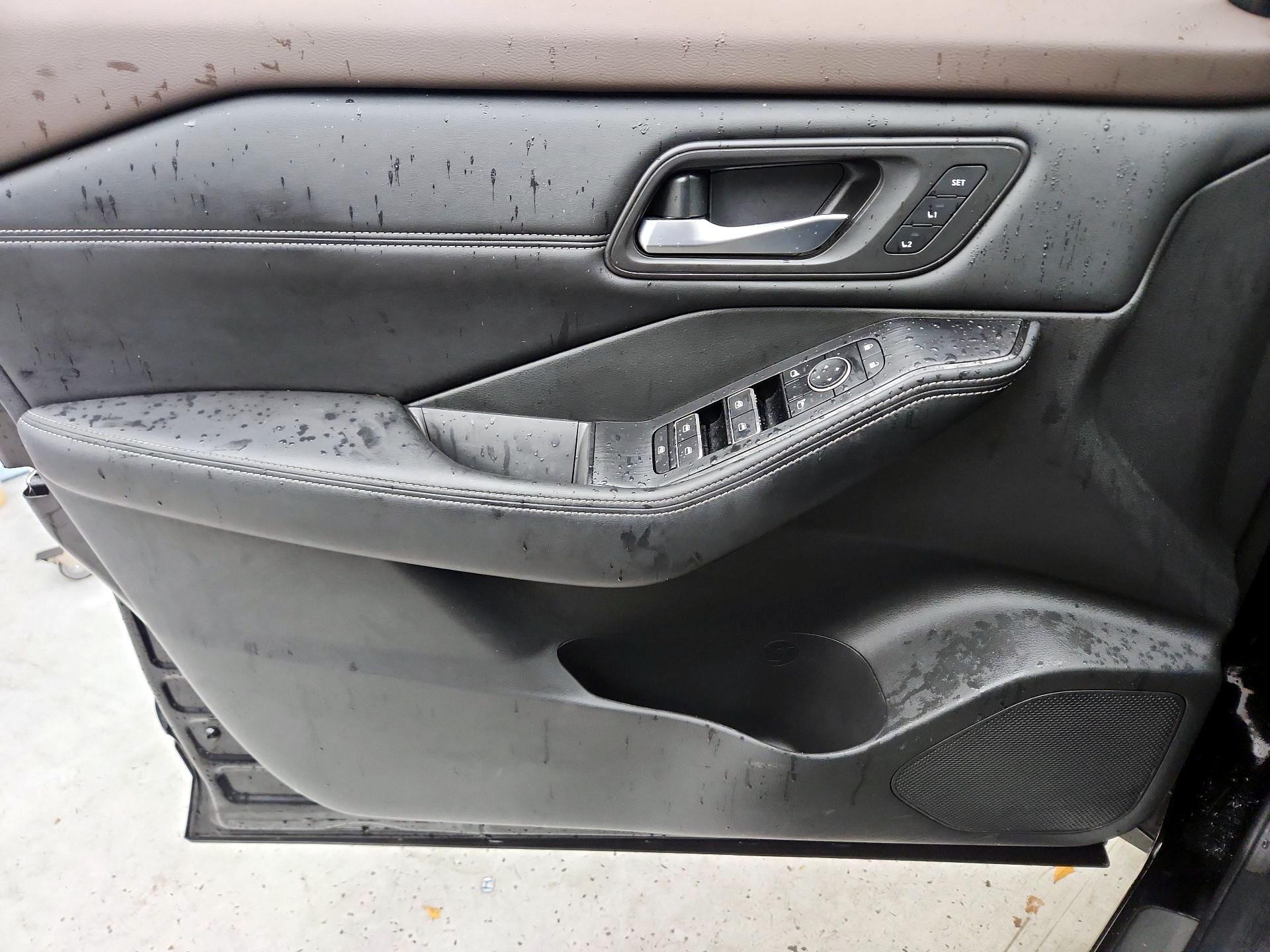 Thumbnail: 2023 Nissan Rogue - 12