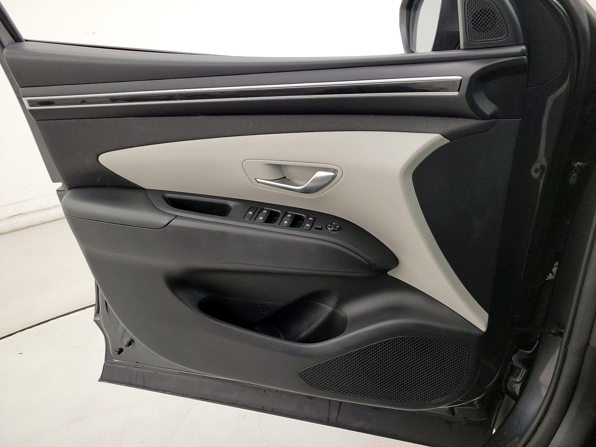 Thumbnail: 2023 Hyundai Tucson - 12