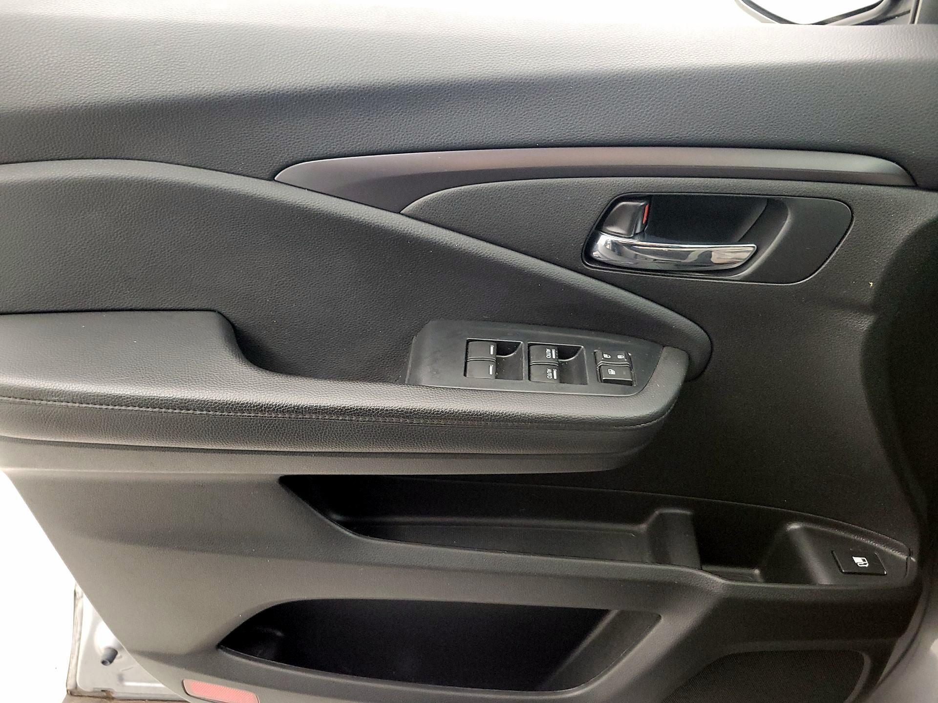 Thumbnail: 2022 Honda Pilot - 12