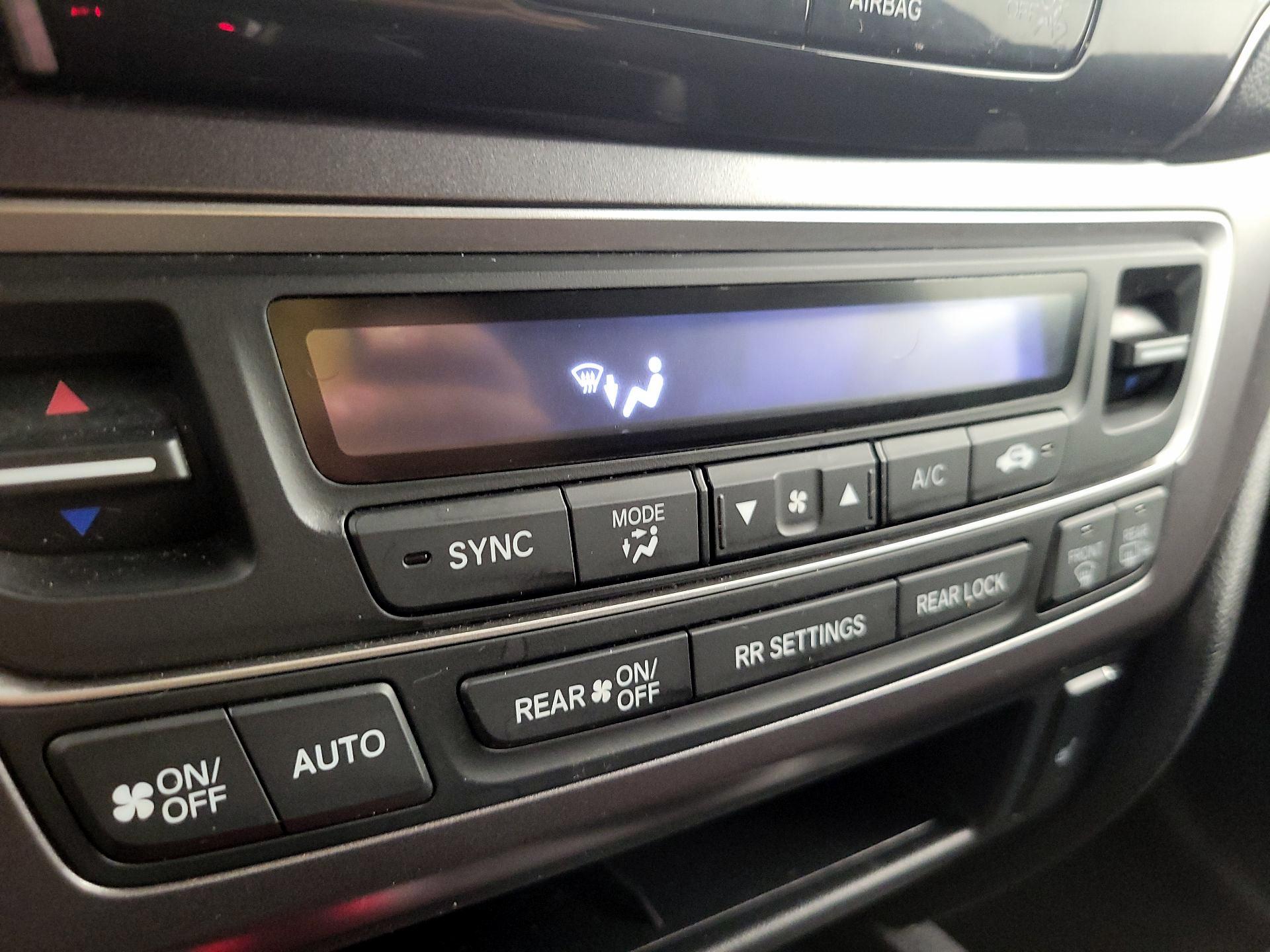 Thumbnail: 2022 Honda Pilot - 16