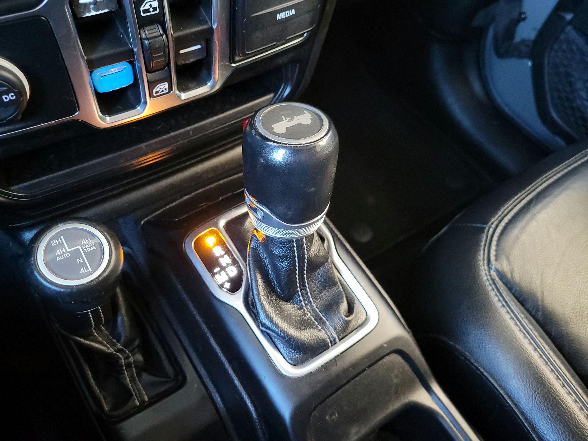 Thumbnail: 2022 Jeep Wrangler - 18