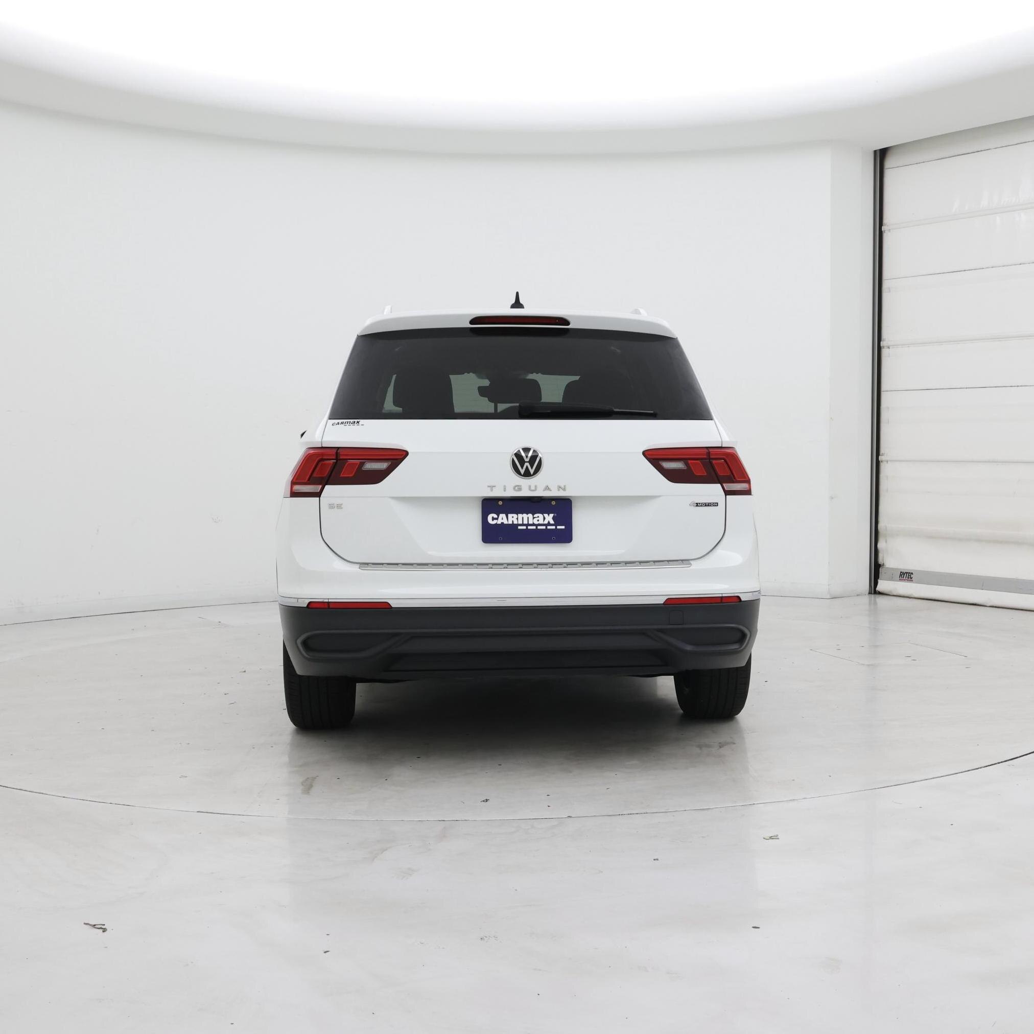 Thumbnail: 2022 Volkswagen Tiguan - 6