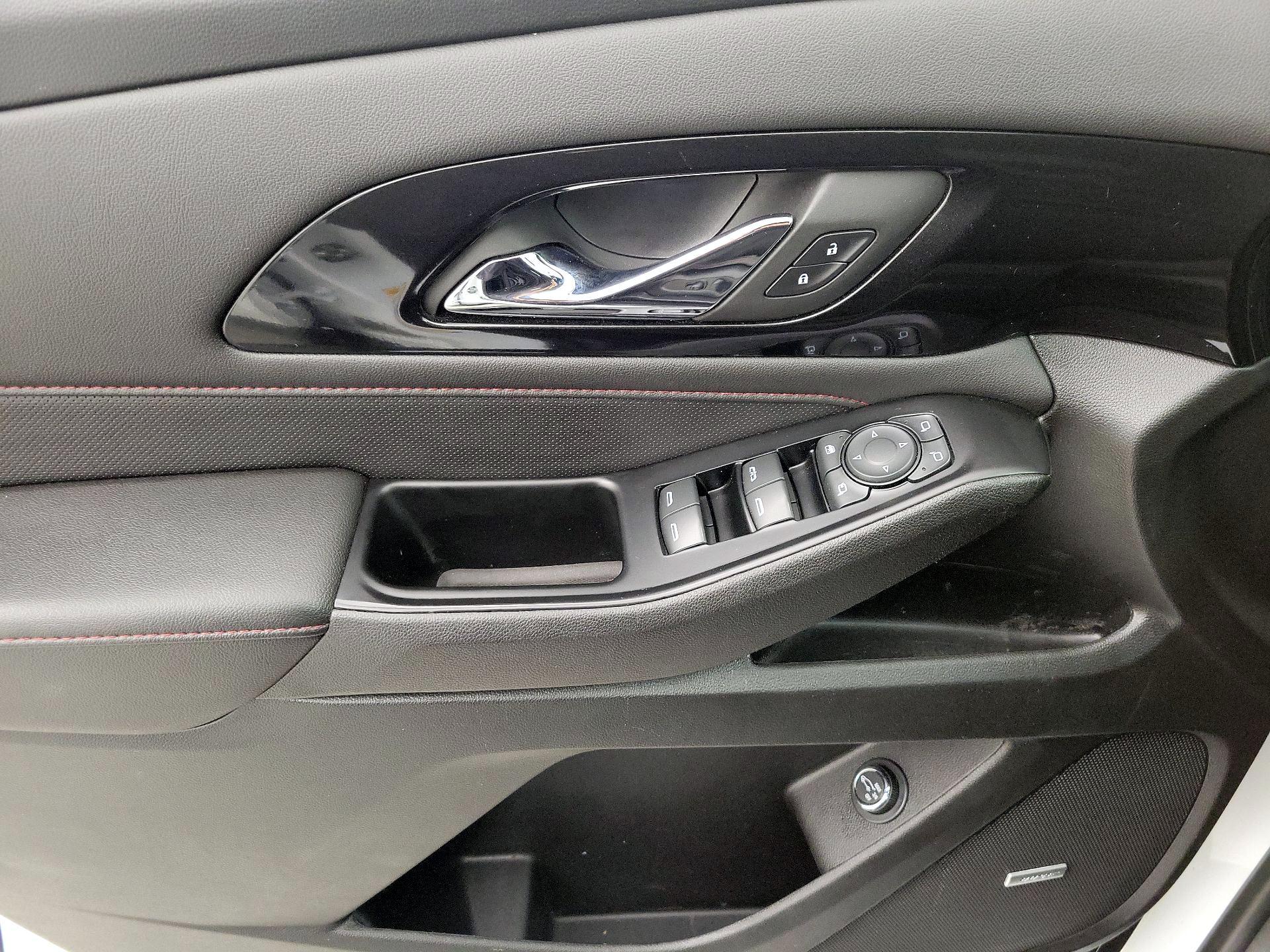 Thumbnail: 2022 Chevrolet Traverse - 12