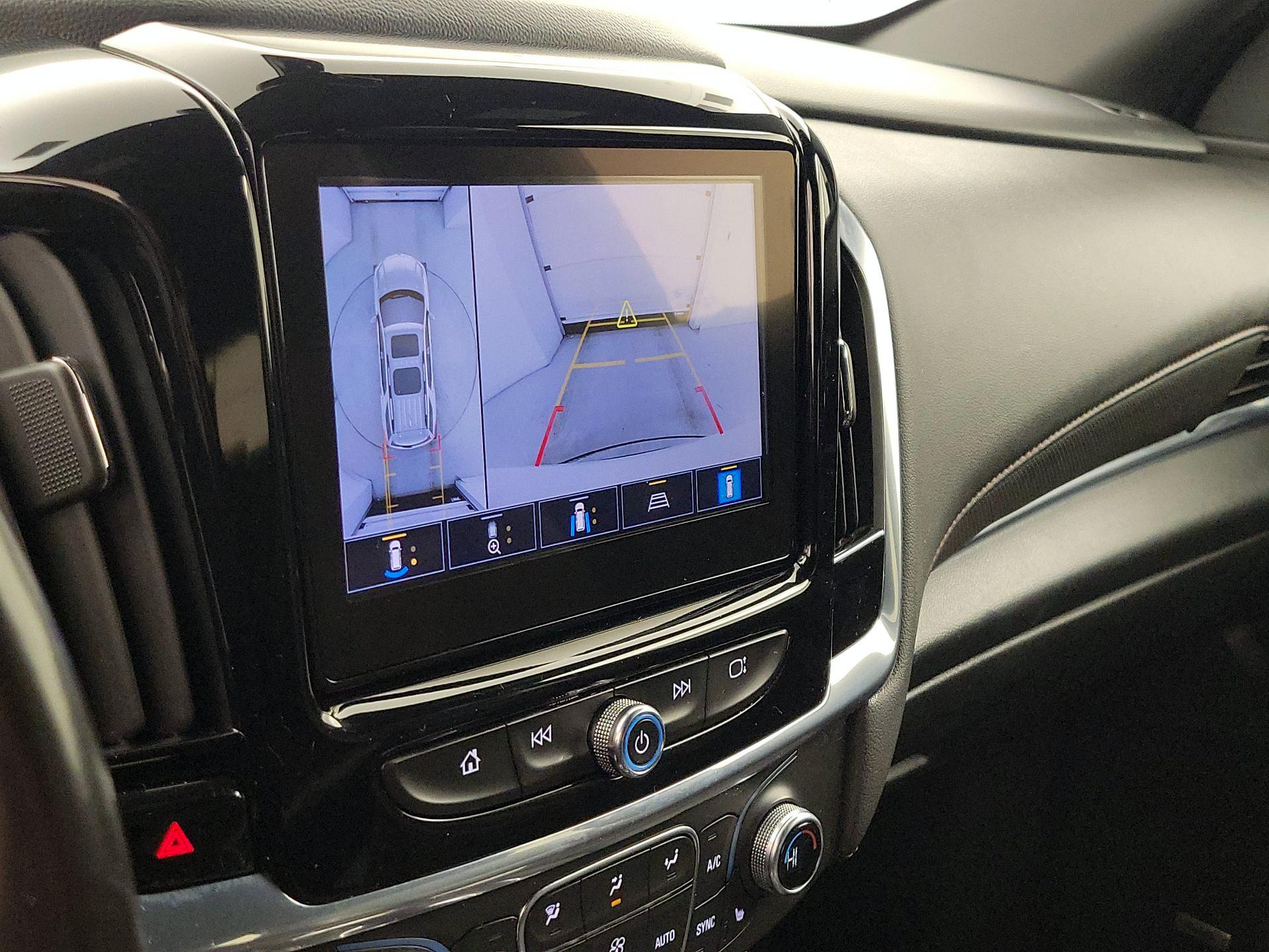 Thumbnail: 2022 Chevrolet Traverse - 15