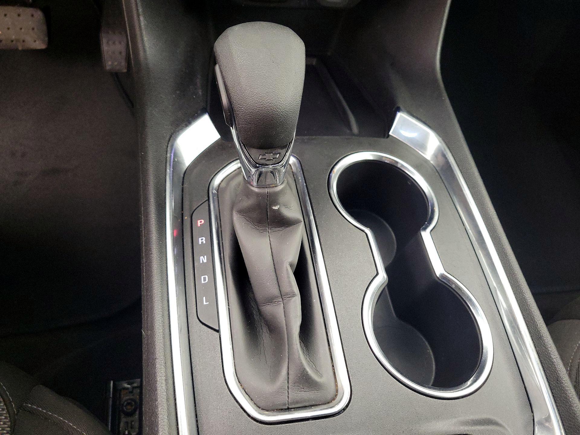 Thumbnail: 2022 Chevrolet Traverse - 17