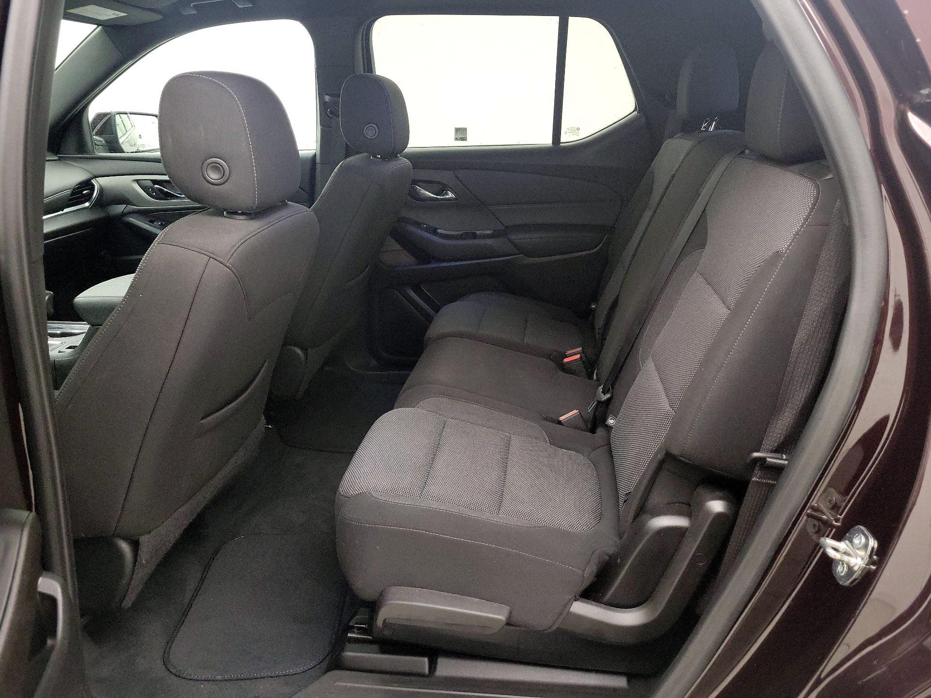 Thumbnail: 2022 Chevrolet Traverse - 19