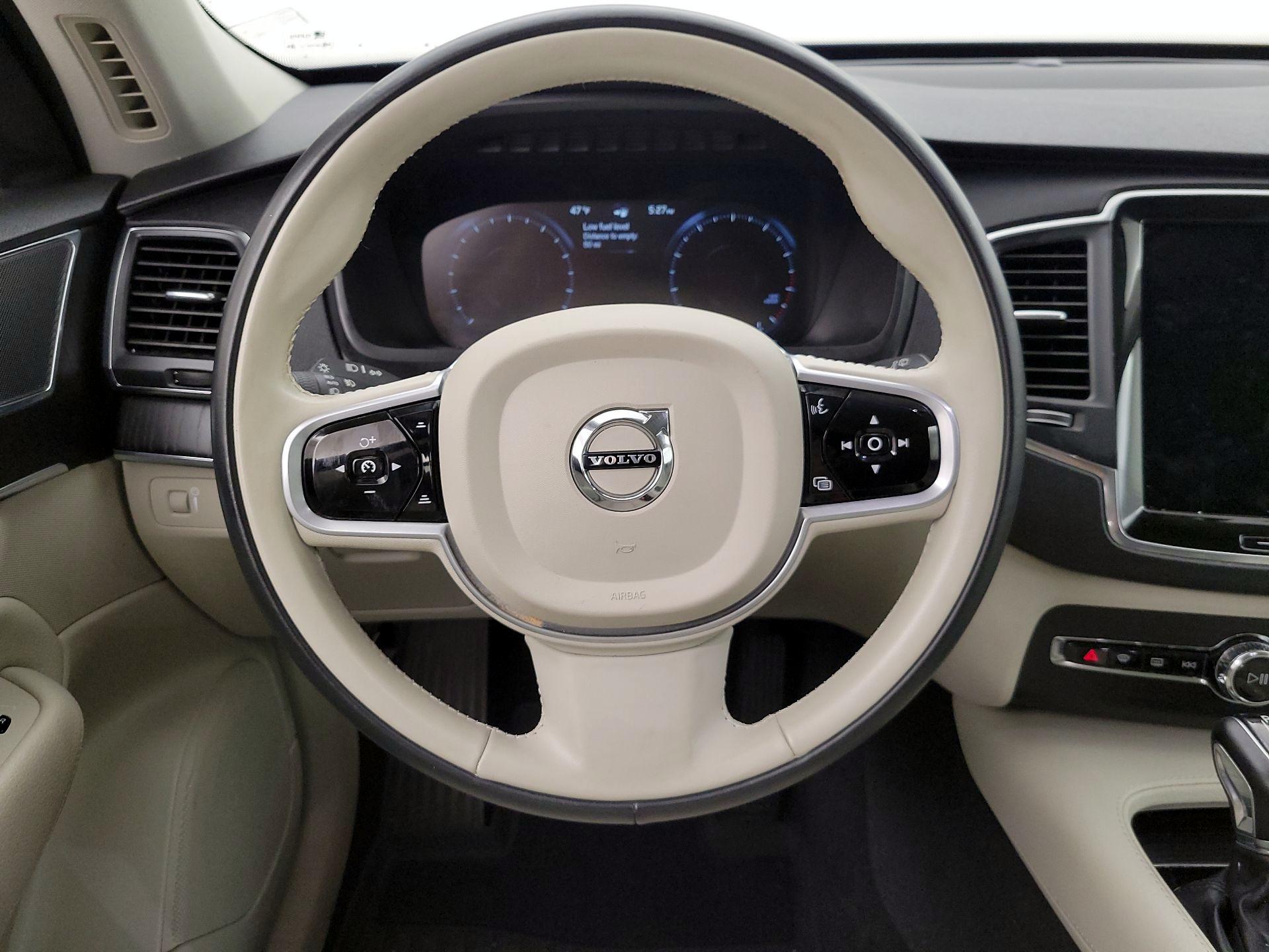 Thumbnail: 2020 Volvo XC90 - 10