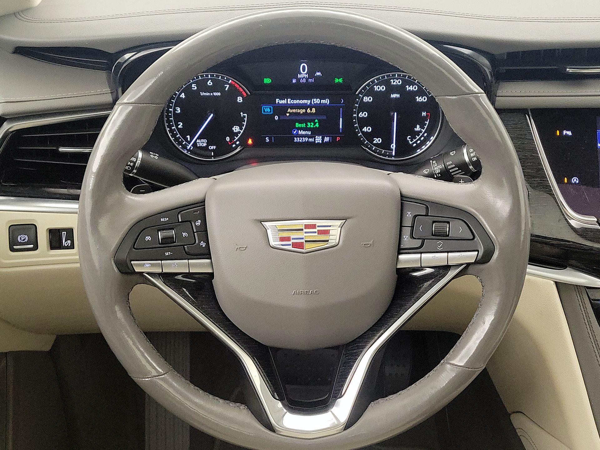 Thumbnail: 2021 Cadillac XT6 - 10