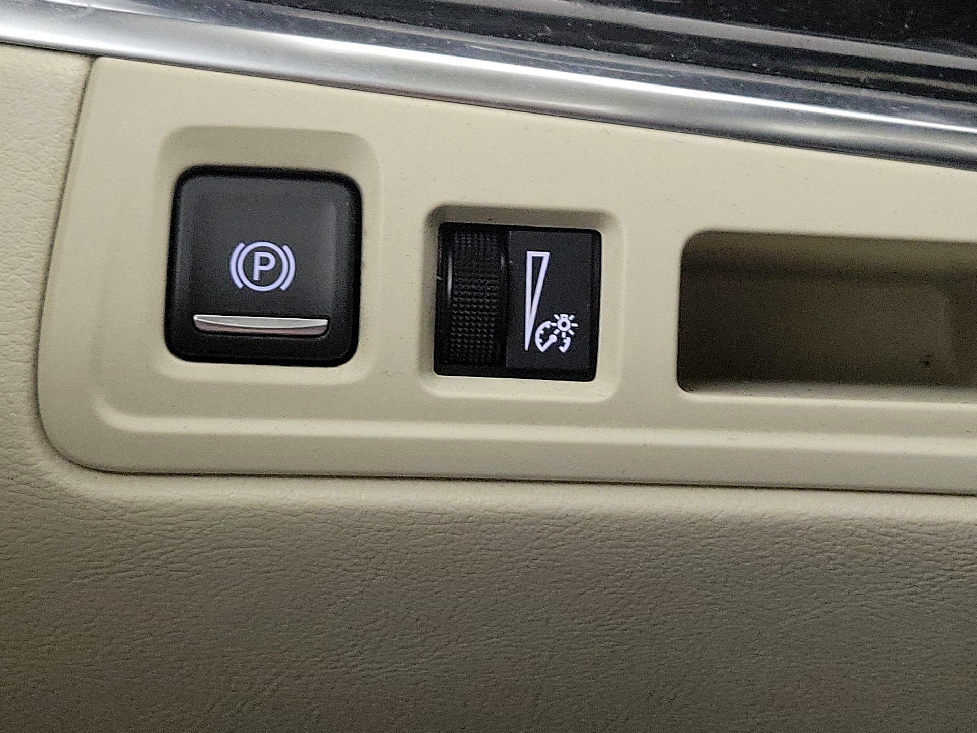 Thumbnail: 2021 Cadillac XT6 - 13