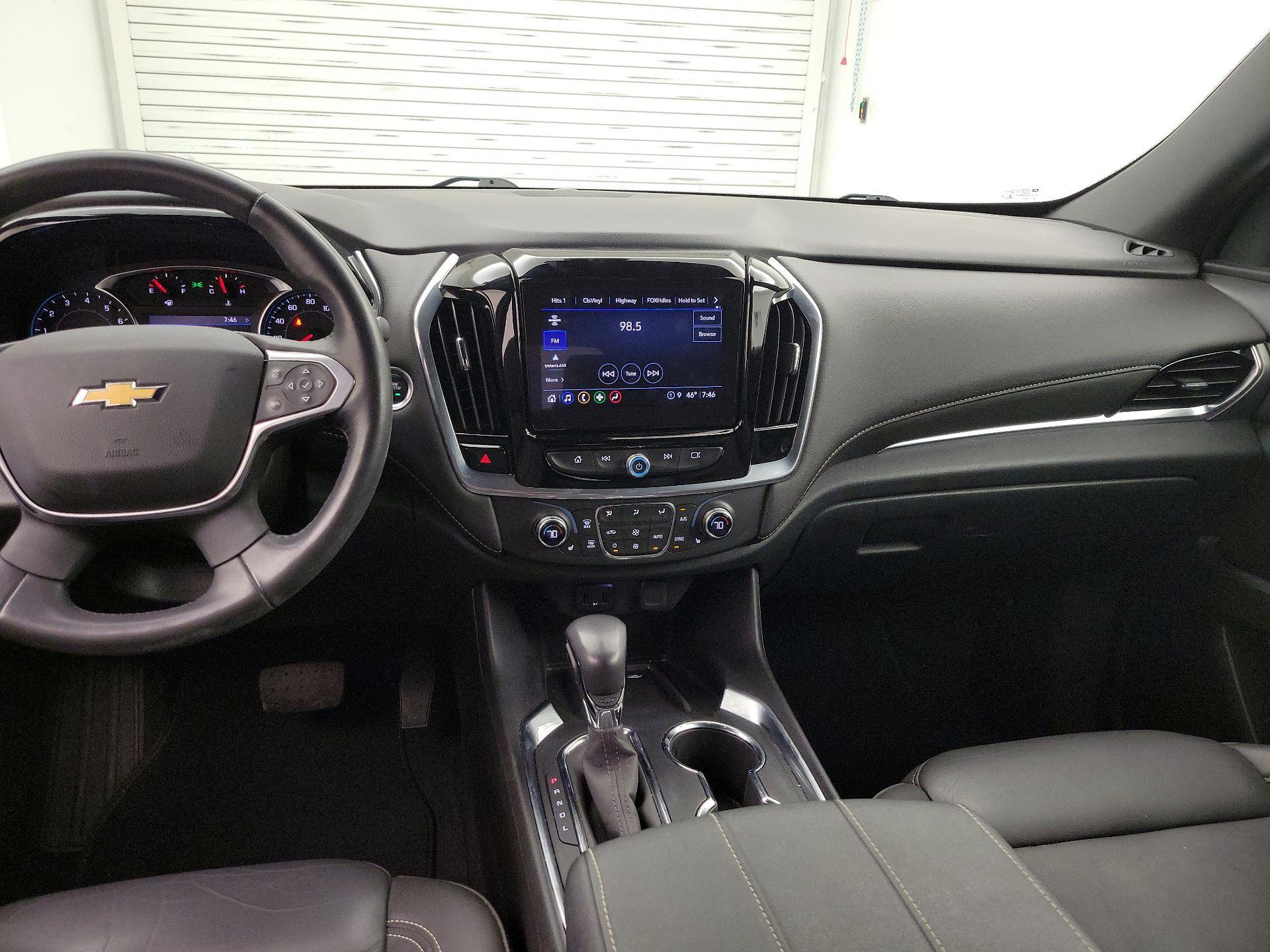 Thumbnail: 2022 Chevrolet Traverse - 9