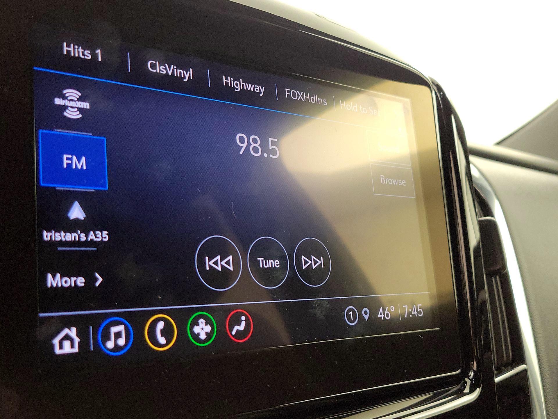 Thumbnail: 2022 Chevrolet Traverse - 15