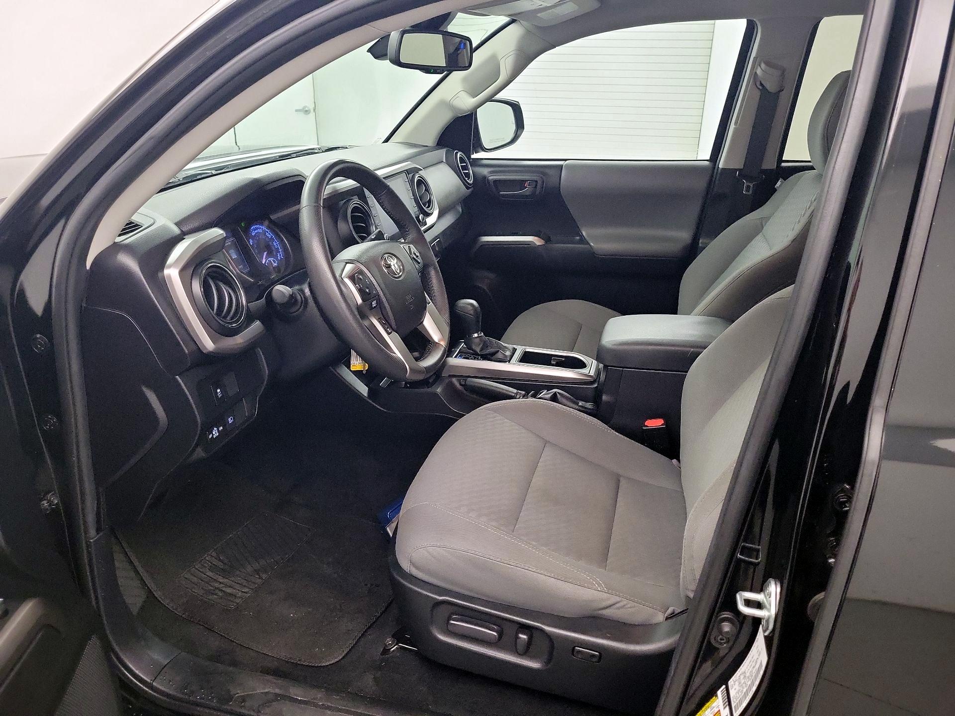 Thumbnail: 2022 Toyota Tacoma - 9