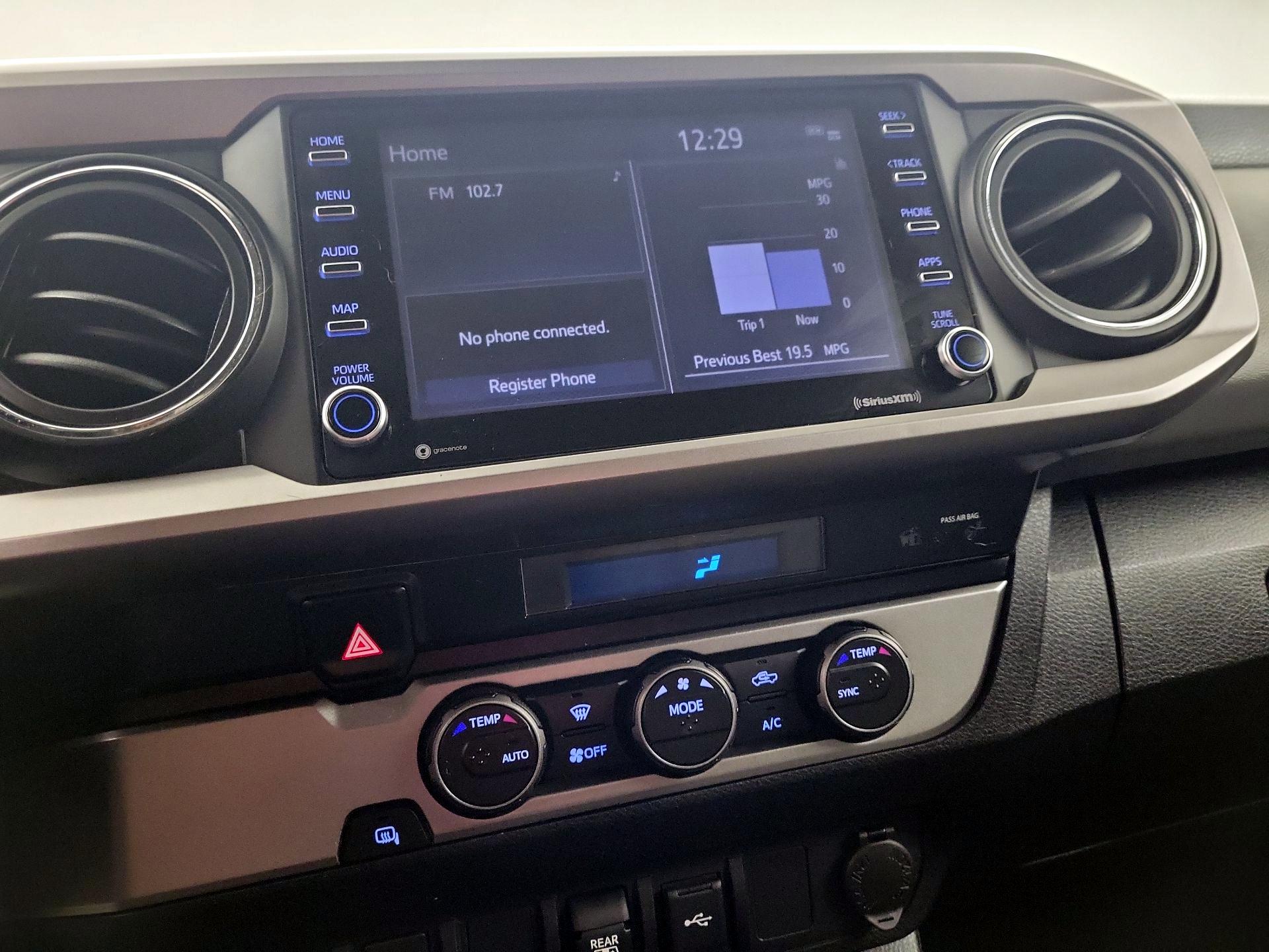 Thumbnail: 2022 Toyota Tacoma - 13