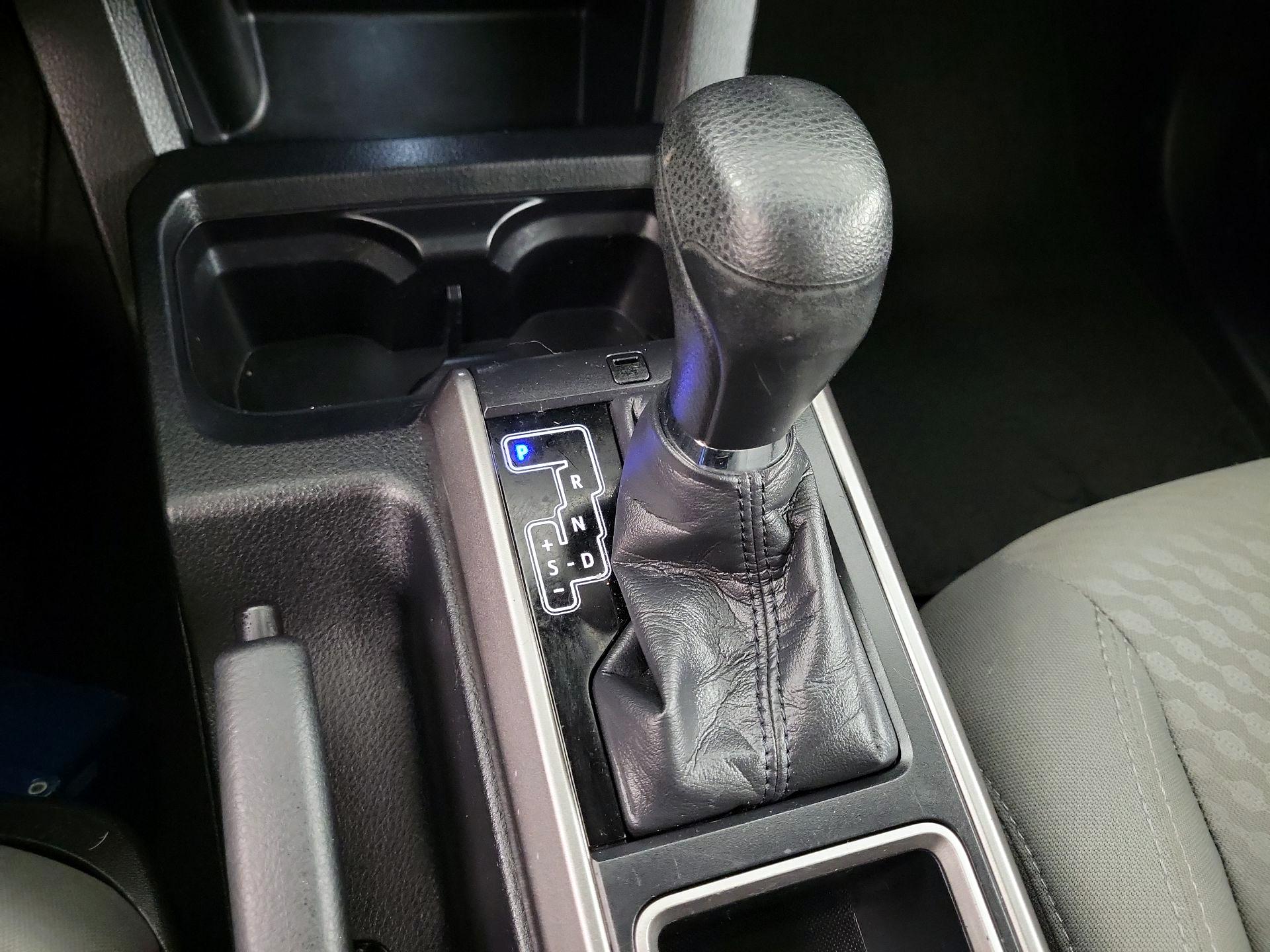 Thumbnail: 2022 Toyota Tacoma - 14