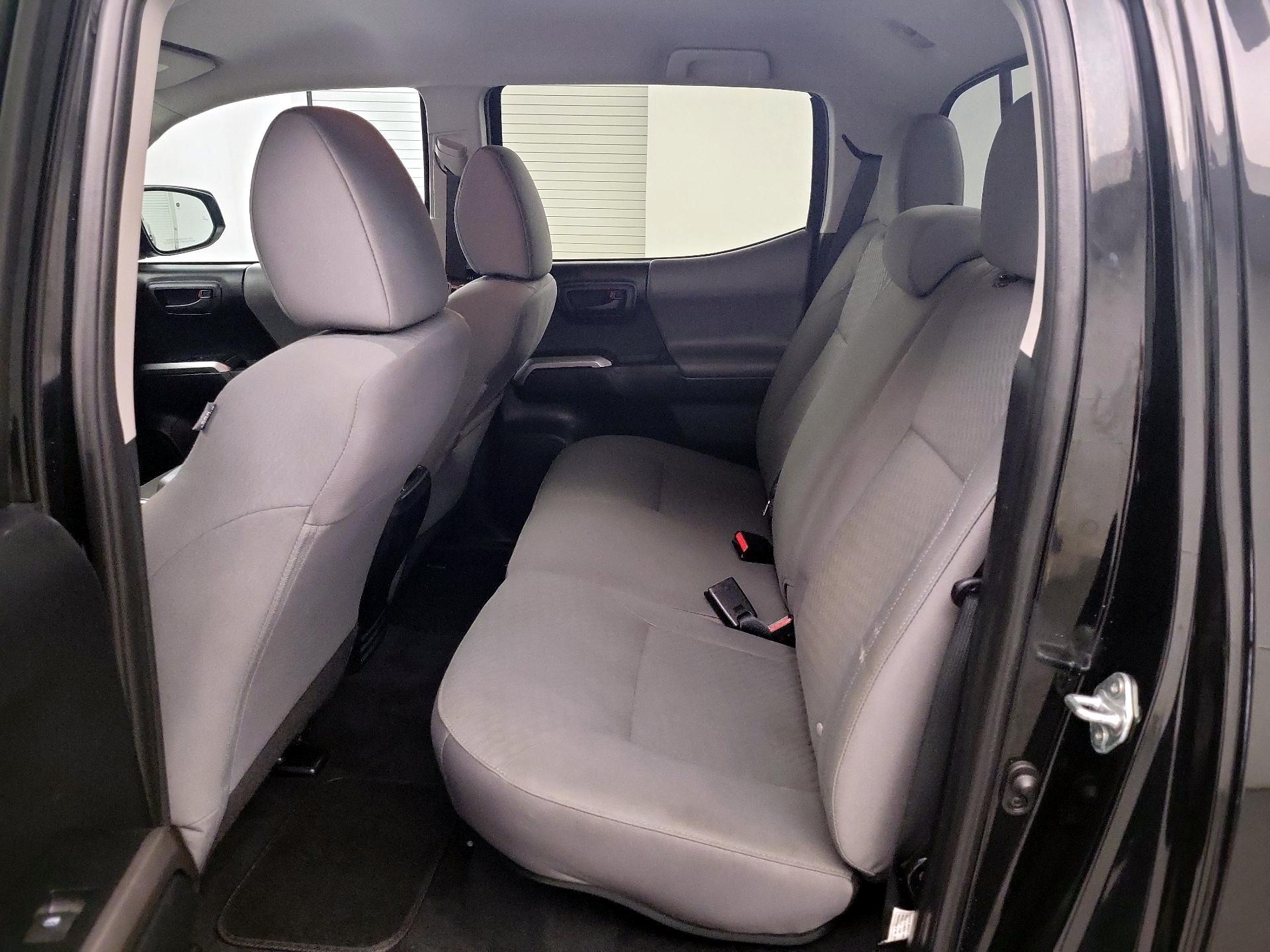 Thumbnail: 2022 Toyota Tacoma - 16