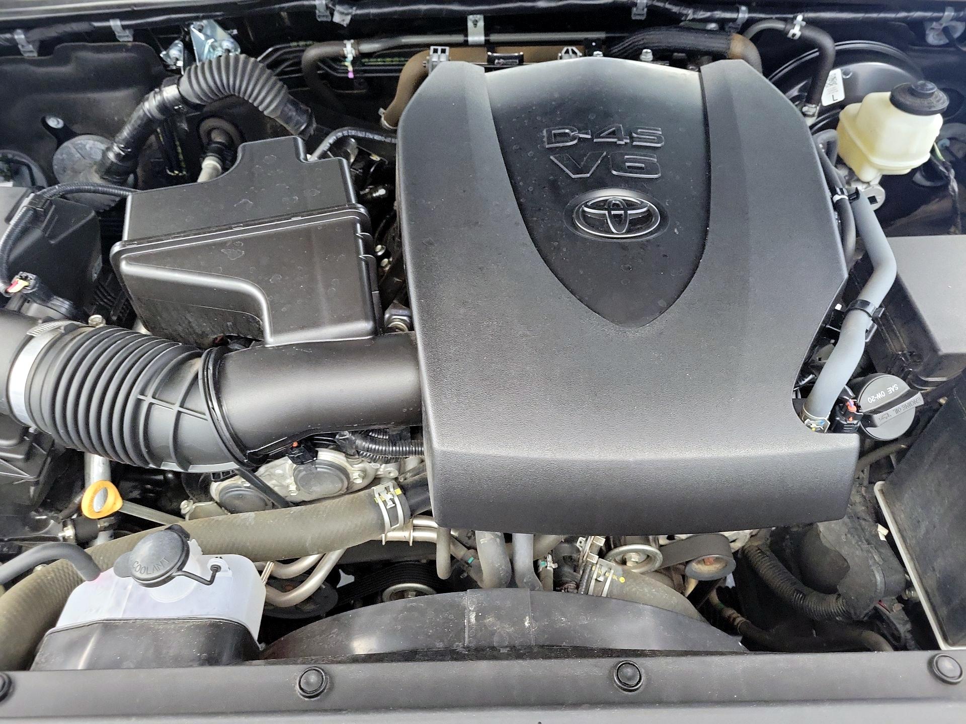 Thumbnail: 2022 Toyota Tacoma - 18