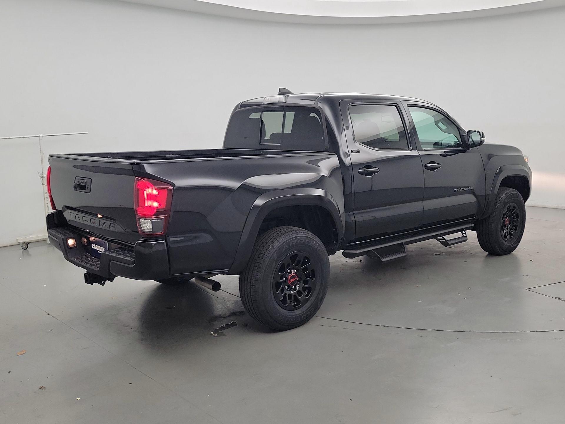 Thumbnail: 2022 Toyota Tacoma - 5