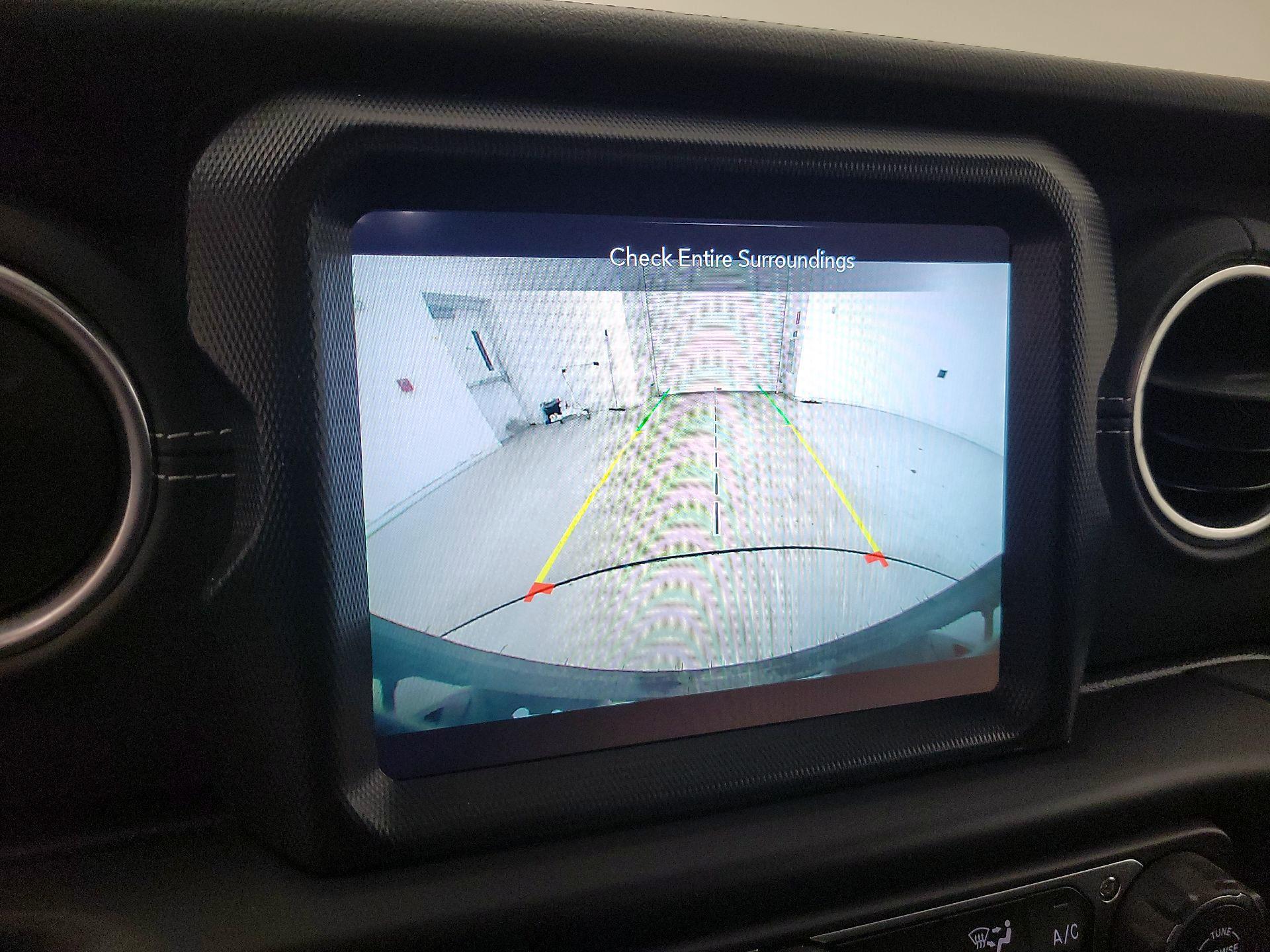 Thumbnail: 2021 Jeep Wrangler - 15