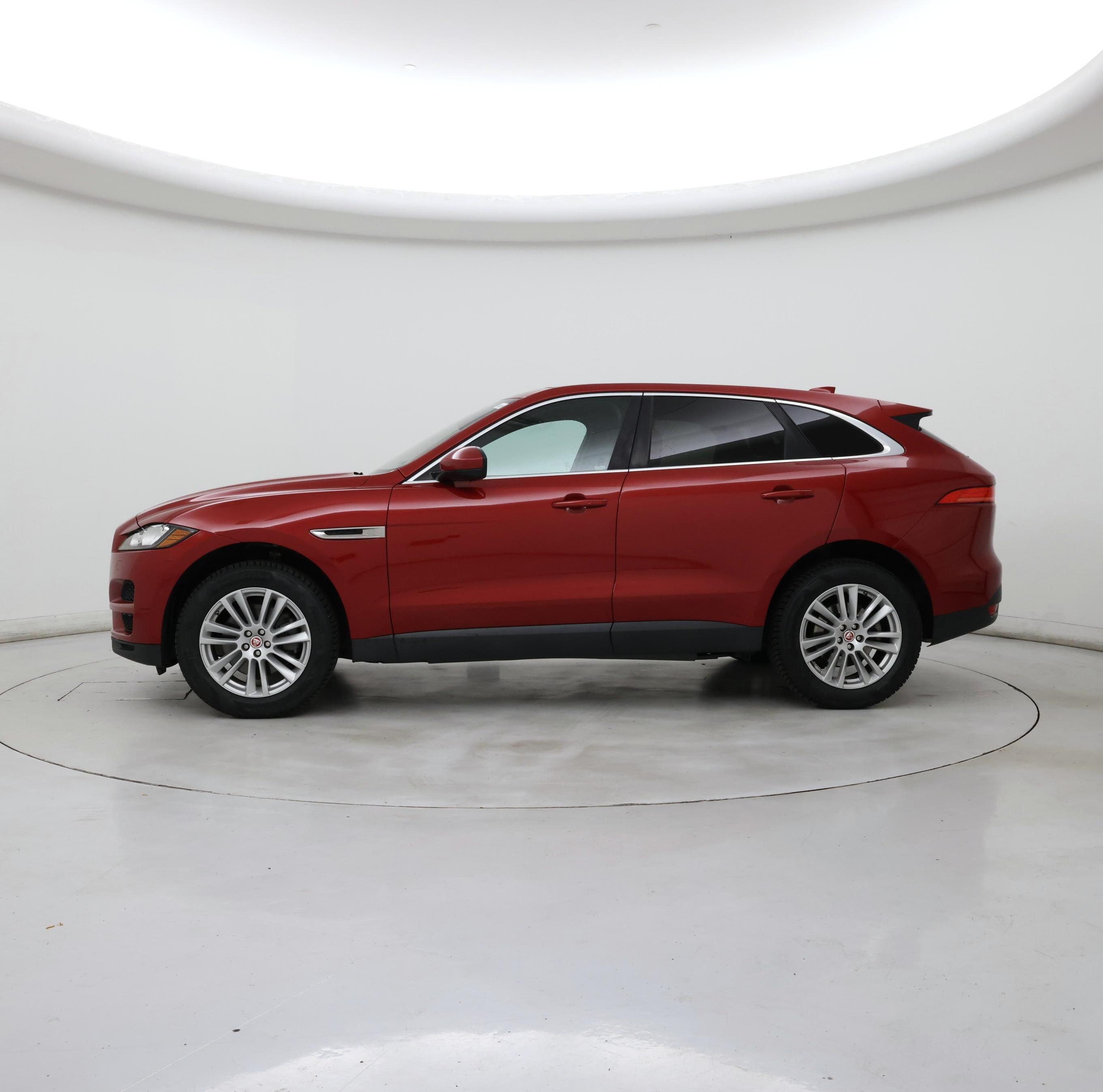 Thumbnail: 2018 Jaguar F-Pace - 3